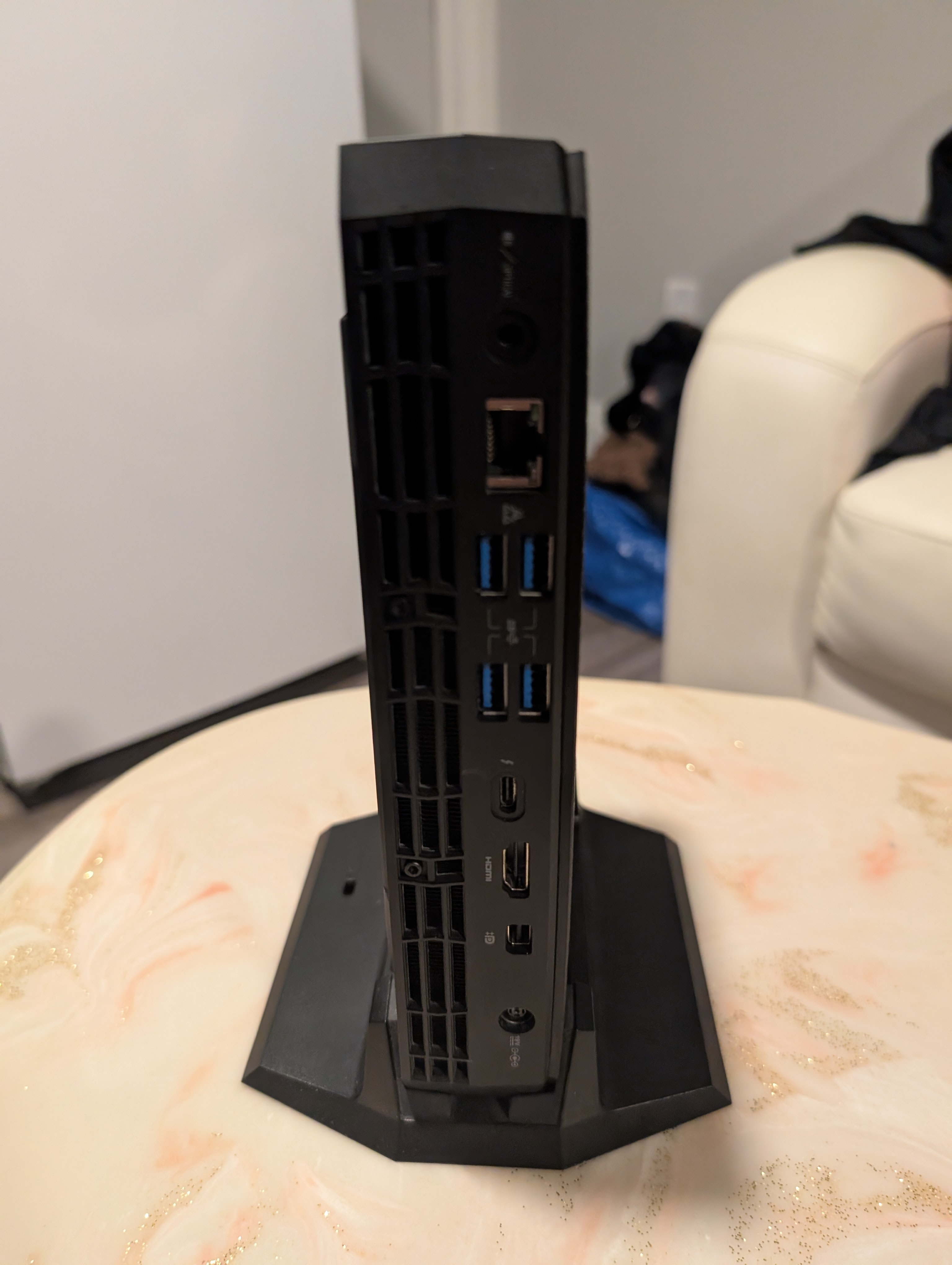 Intel NUC 11 Enthusiast Kit Gaming computer - photo 4
