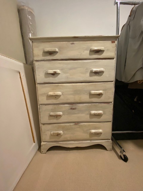 SHABBY CHIC 5 drawer wooden dresser