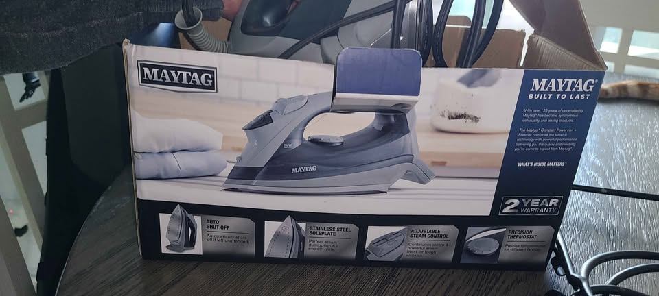 compact power iron steamer - photo 2