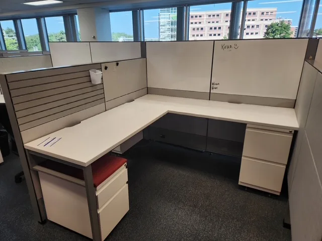 Haworth Compose Workstations – 6'x6' High-Low Panels thumbnail