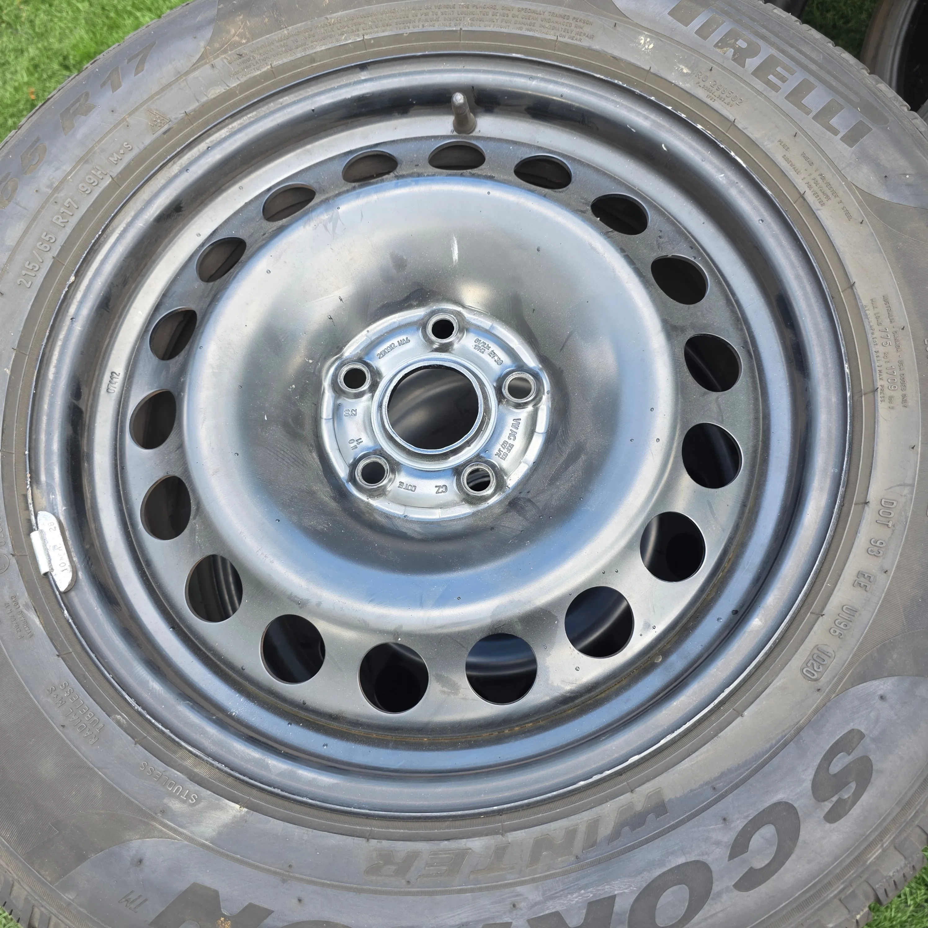 215/65/17 Pirelli winter tires with VW OEM steel rims 5x112 image indicator(6)