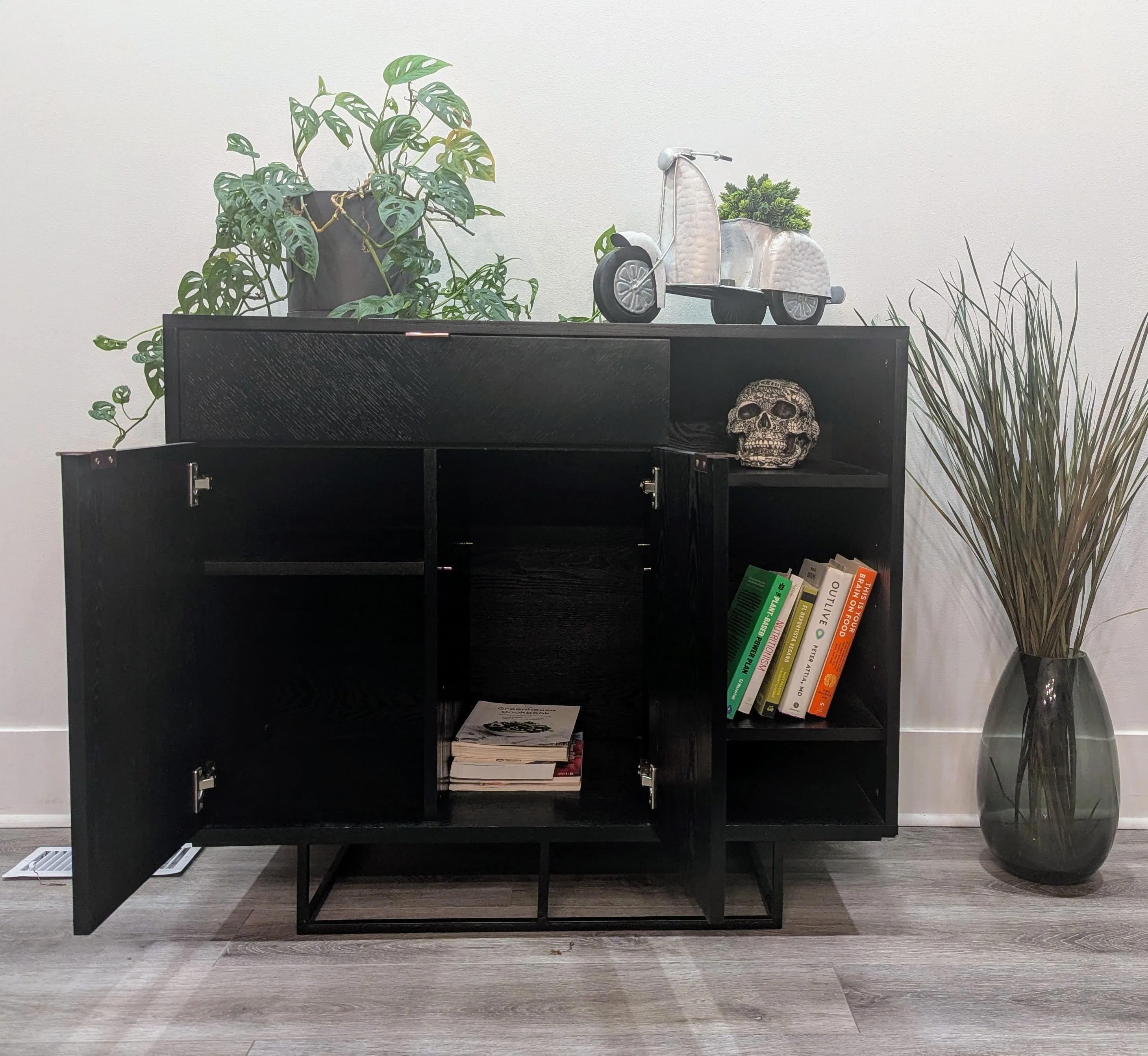 Black Oak Sideboard image indicator(8)