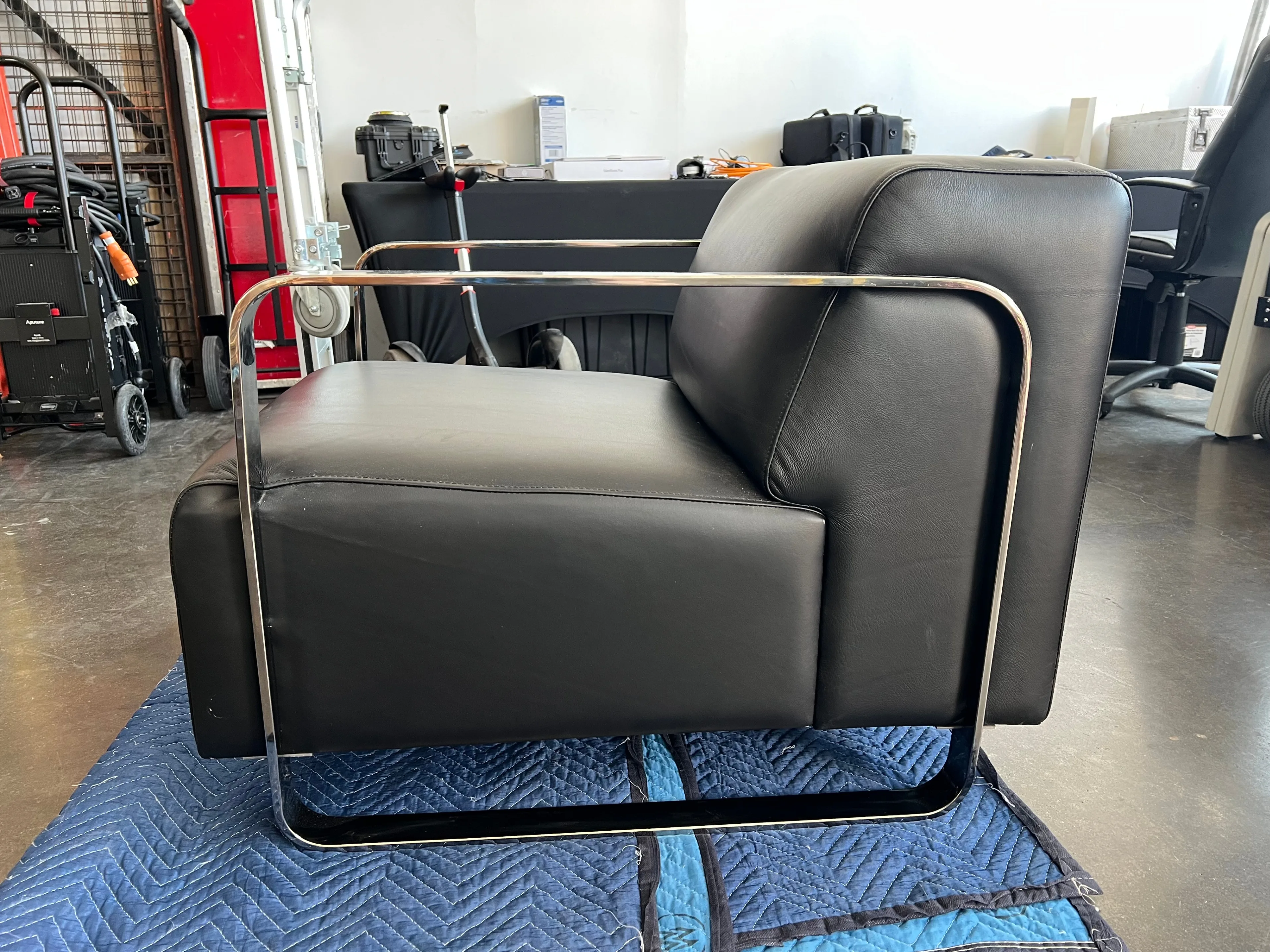 Two Leather Lounge Chairs image indicator(5)