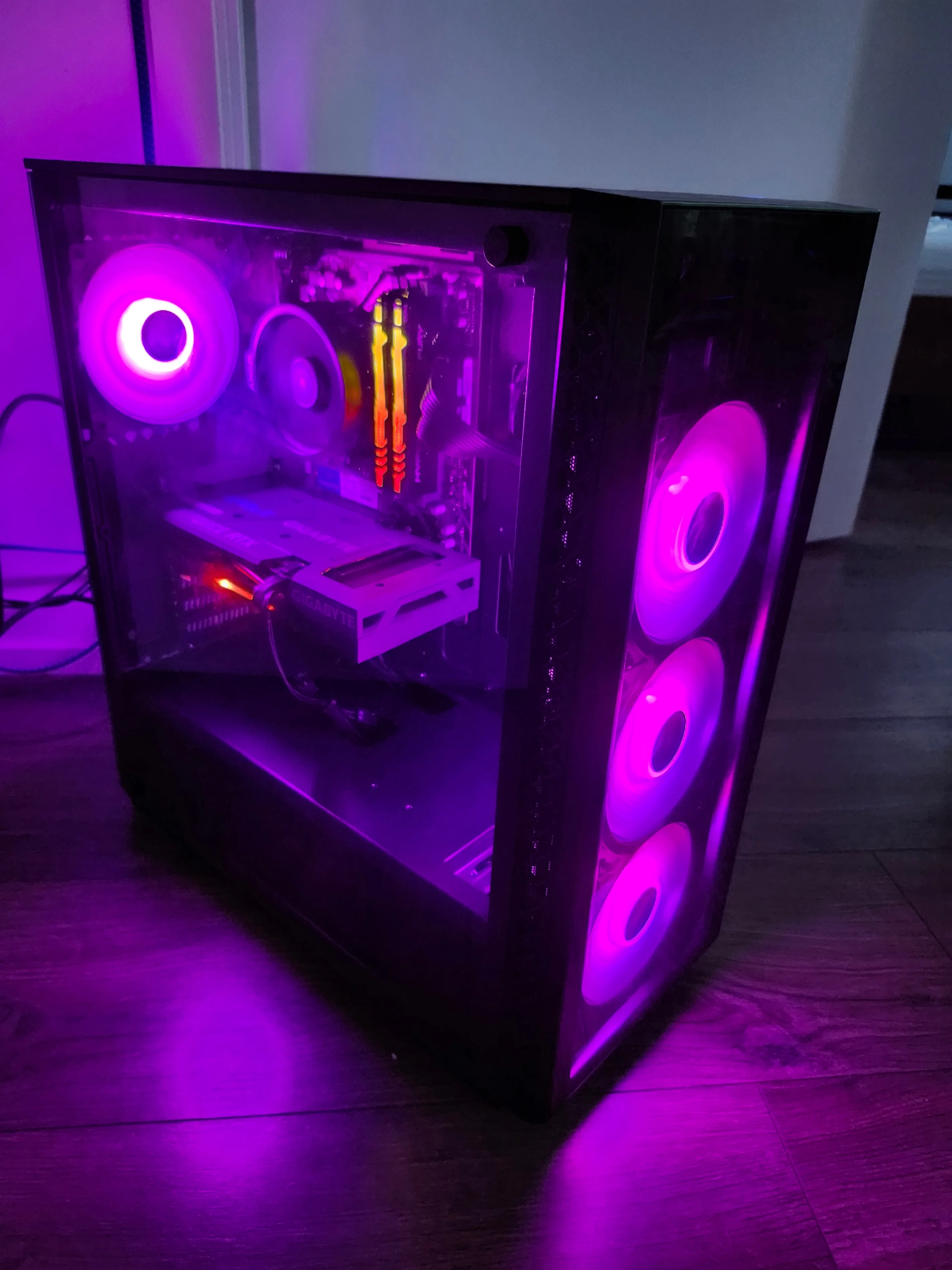 Gaming PC, Ryzen, Geforce RTX 3060 Ti image indicator(2)