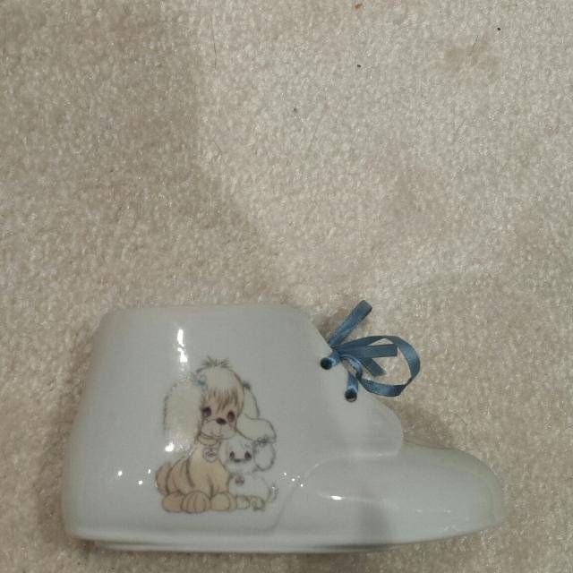 Precious Moments Shoe Collectible Bank - photo 4