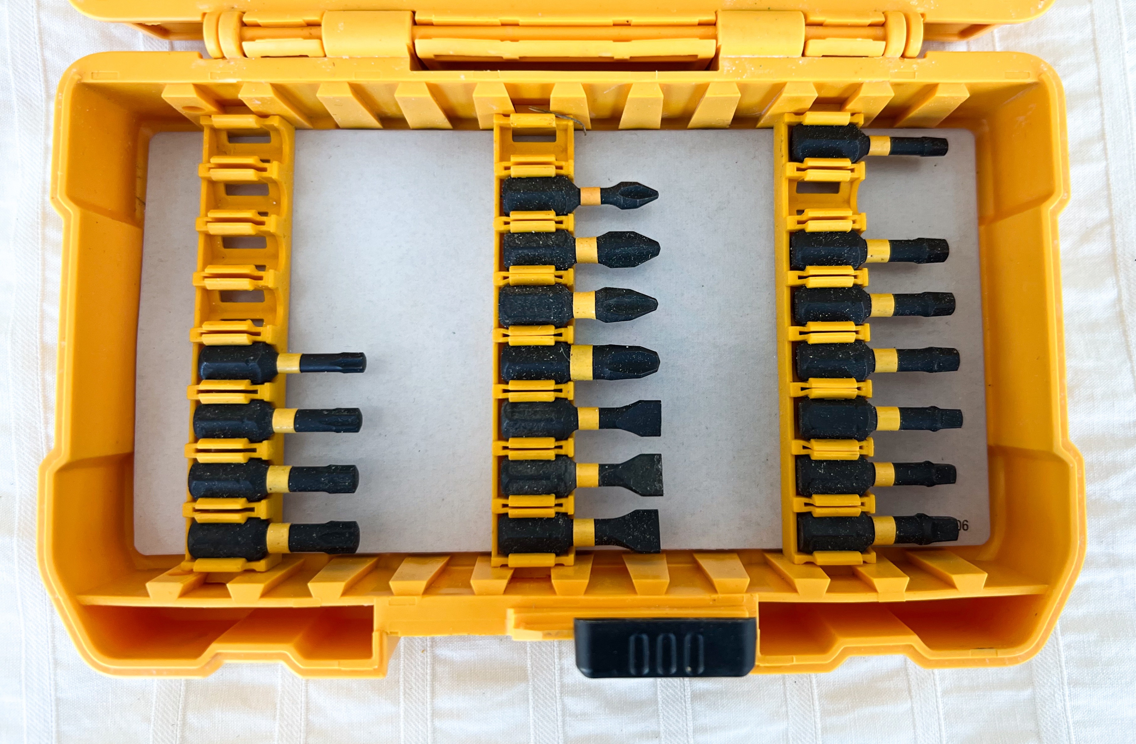 DeWalt Flextorq 34-Piece Screwdriver set (missing several) - photo 4