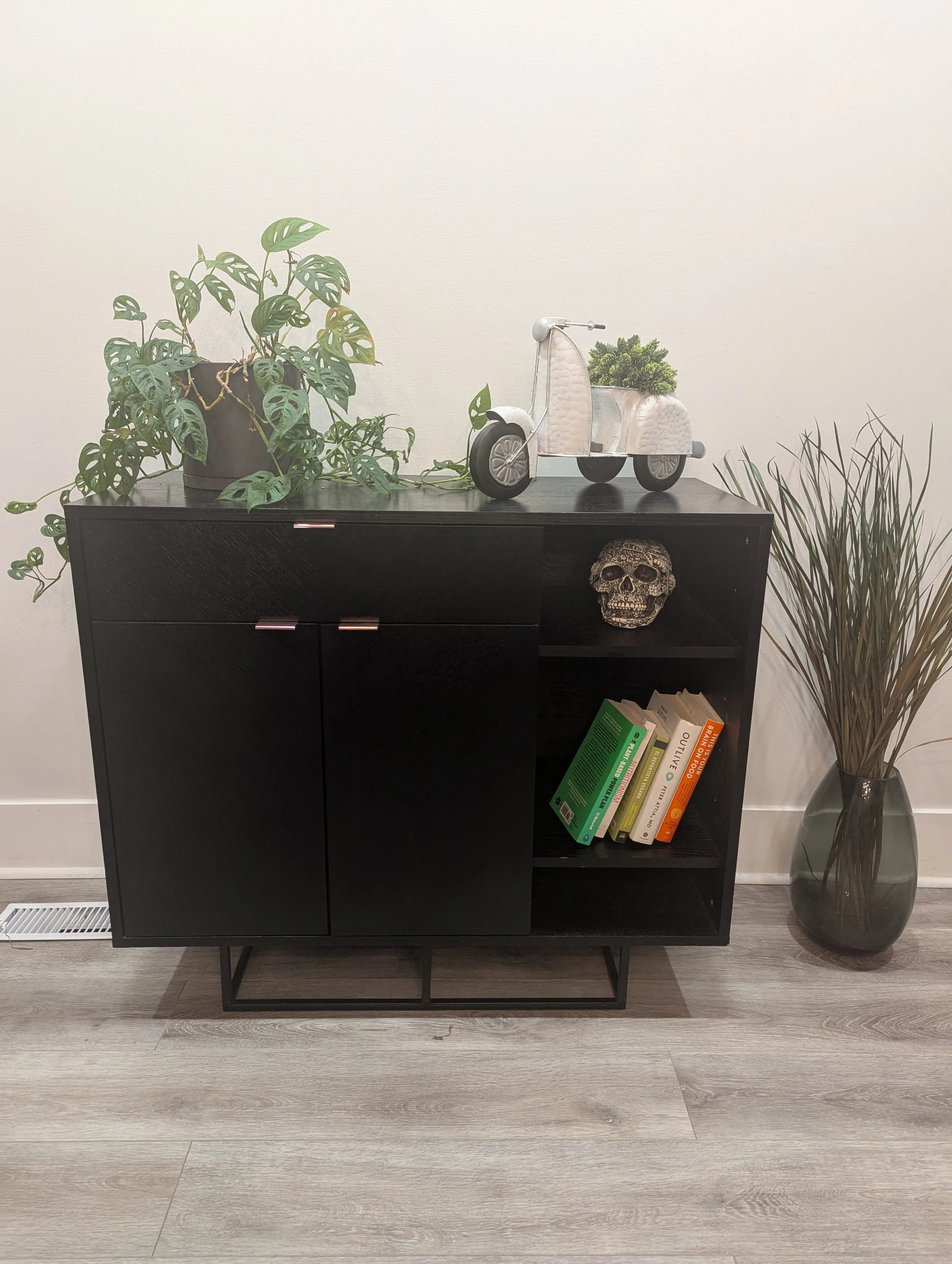 Black Oak Sideboard image indicator(5)