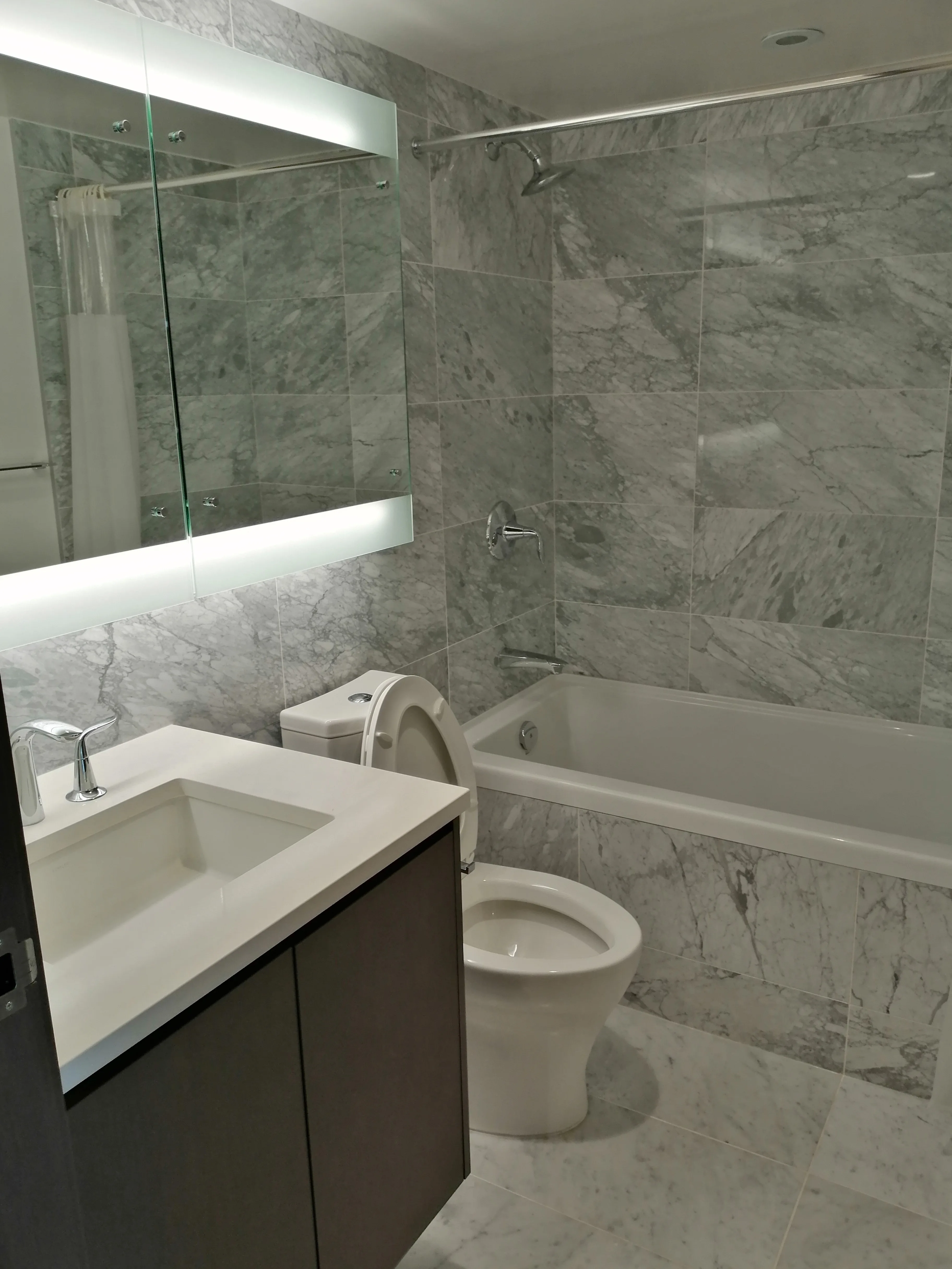 Apartment for rent $2400 image indicator(9)