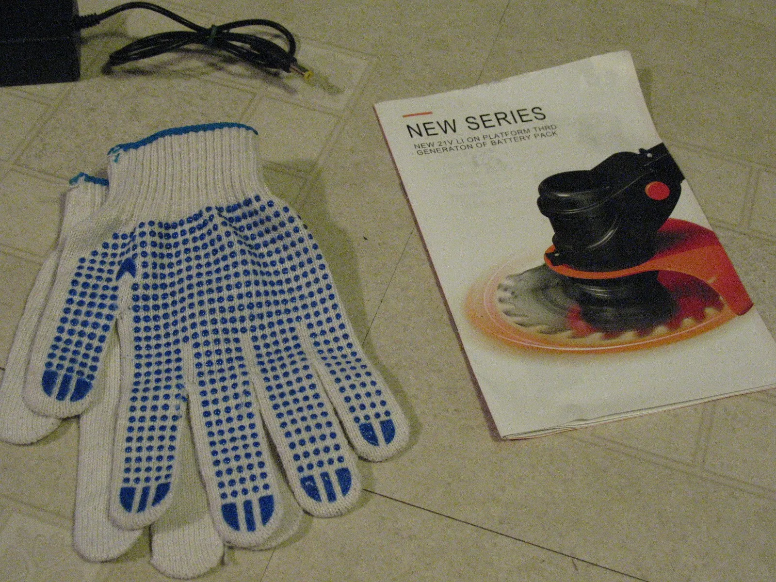 21 Volt Cordless Grass Trimmer, BRAND NEW image indicator(6)