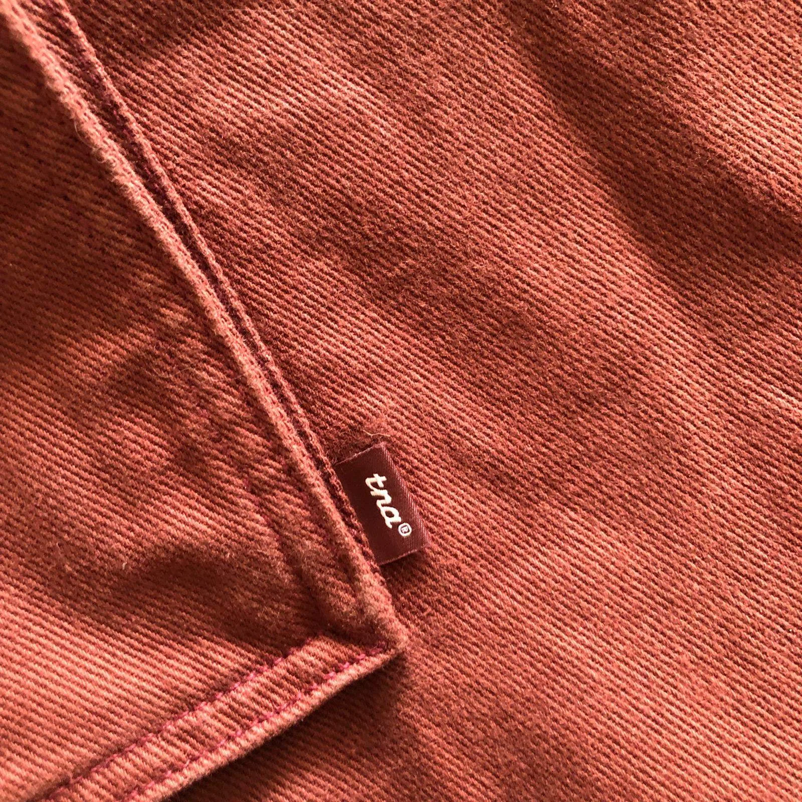 TNA Aritzia Women's Cargo Pants -Maroon/Burgundy -Size 2 (Small) image indicator(2)