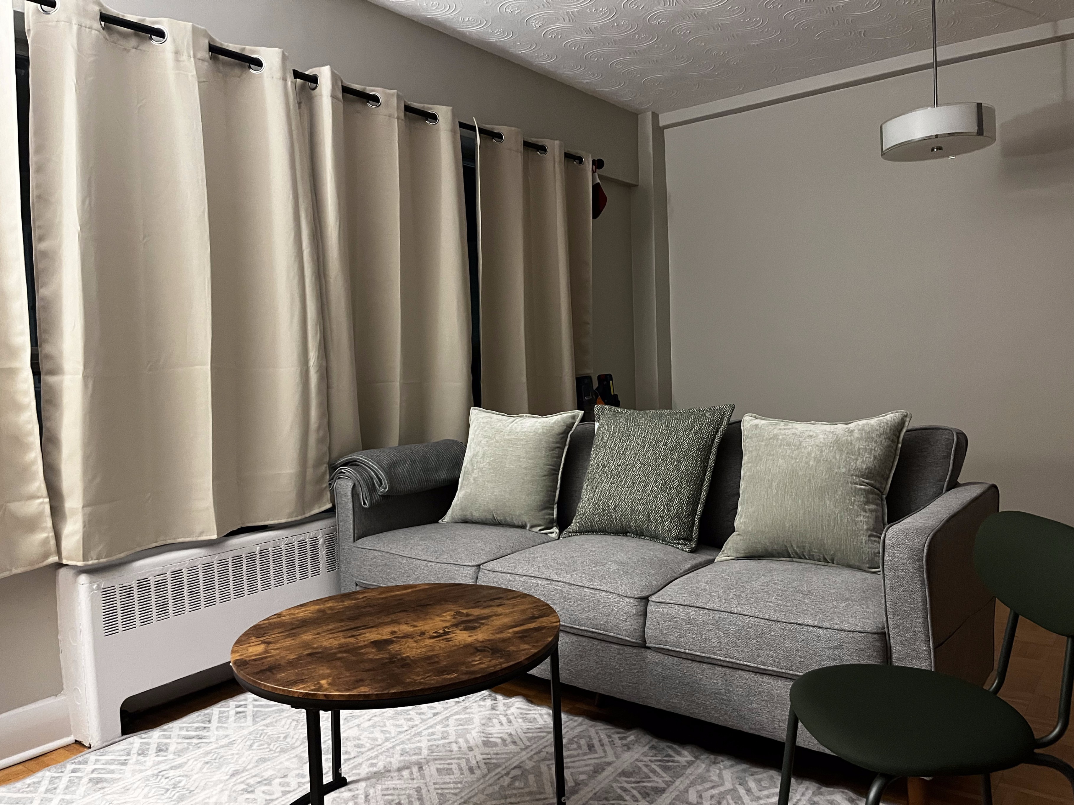 Grey Sofa - Excellent Condition (Toronto)