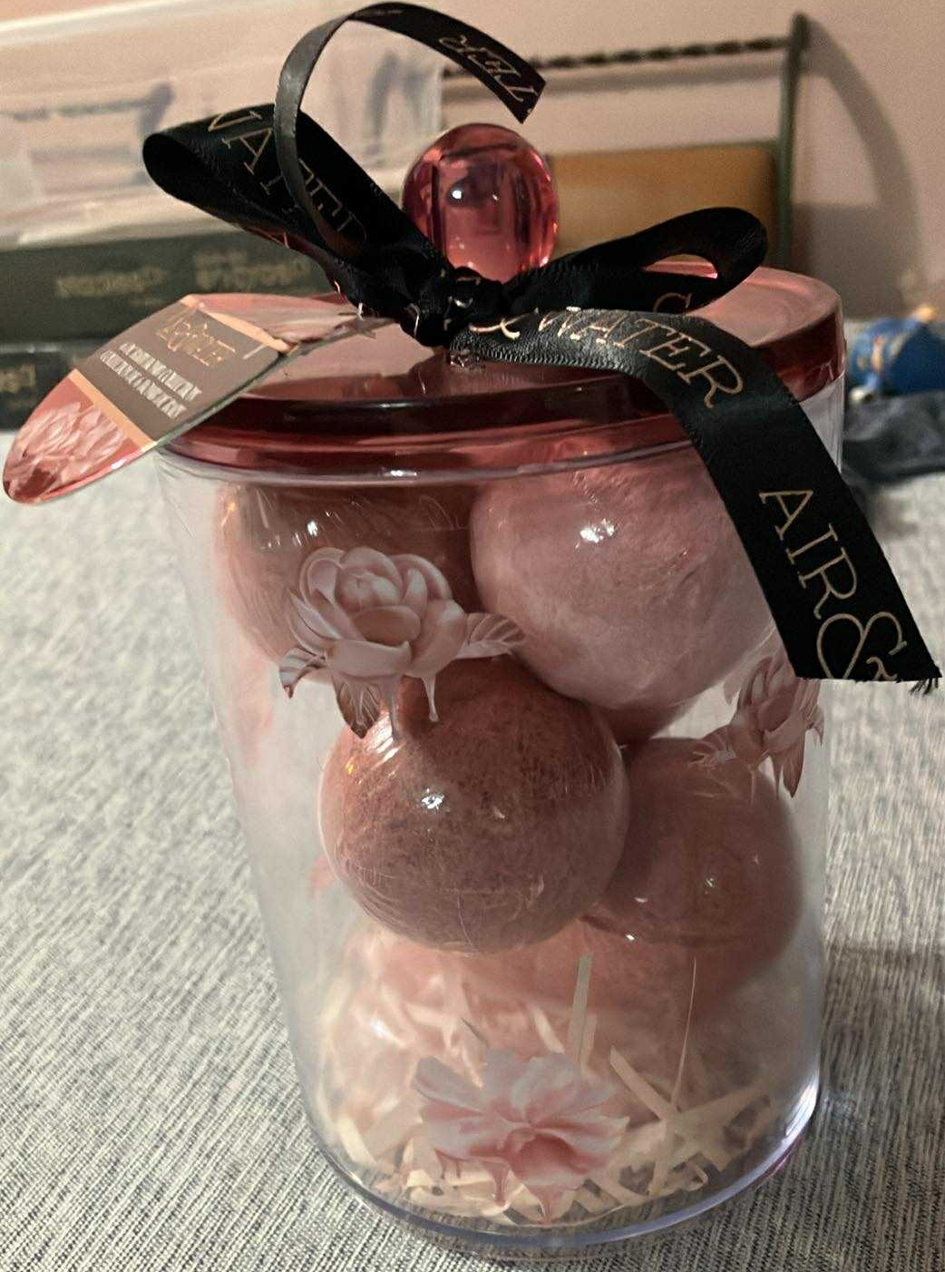 Air & Water 6 piece Bath Bomb Collection (New)