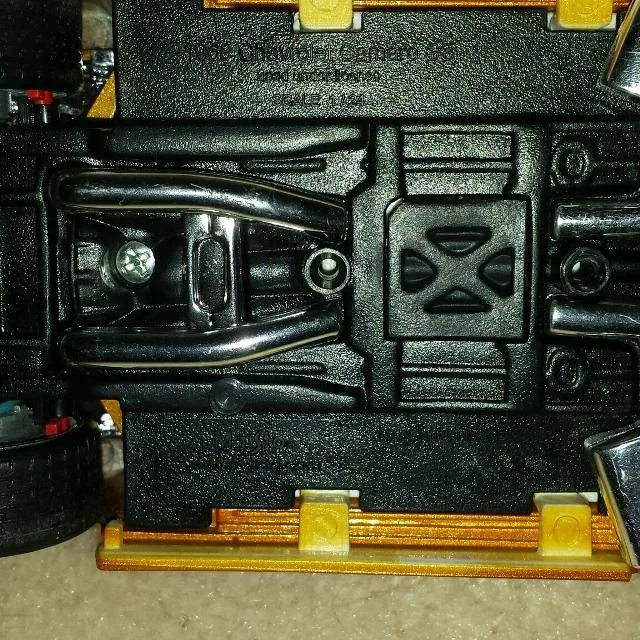 Maisto 1968 Chevrolet Camaro SS Die-Cast Car – 1/24 Scale image indicator(5)