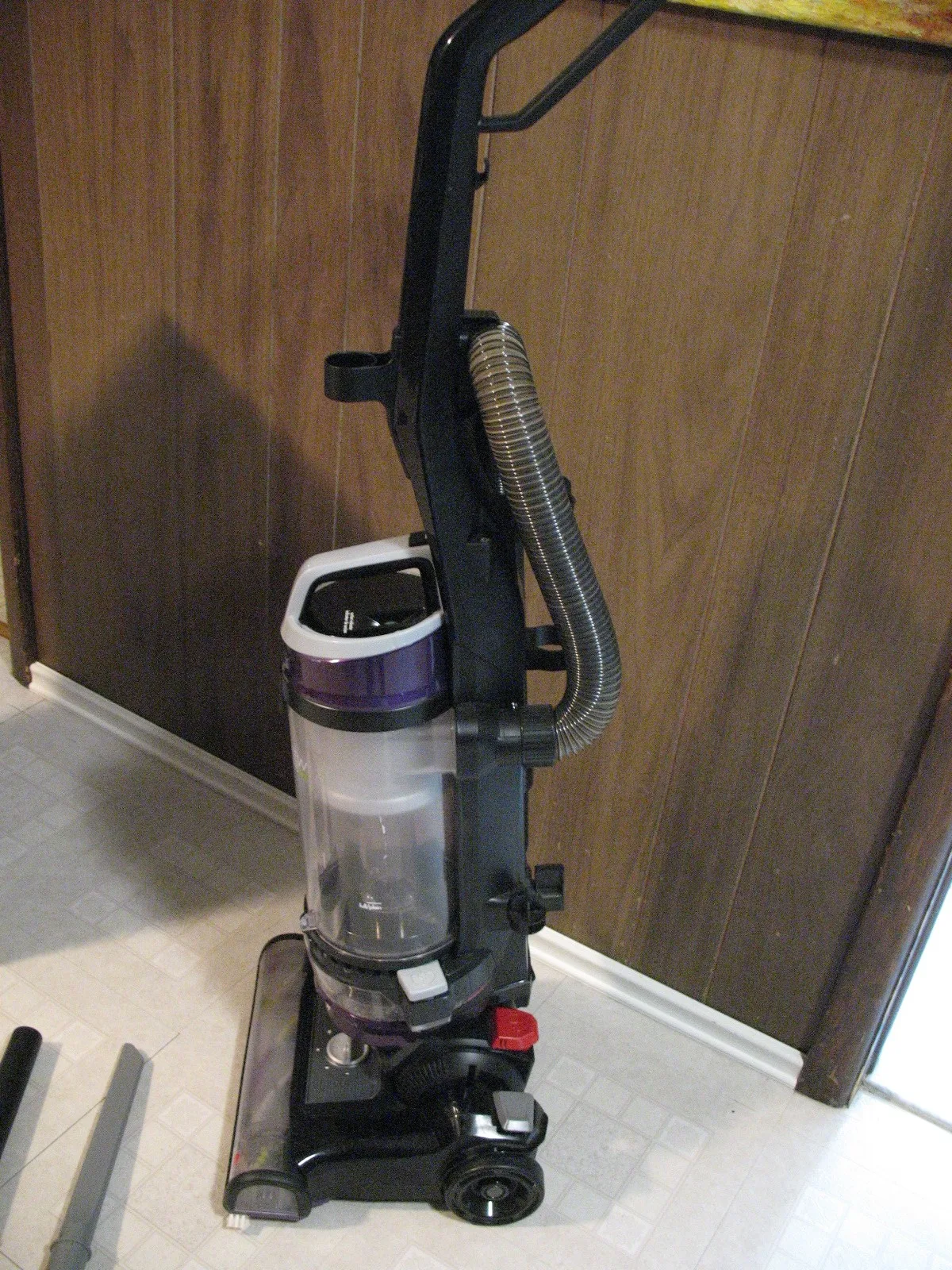 Bissell Swivel Pet Vacuum Cleaner, BRAND NEW image indicator(5)