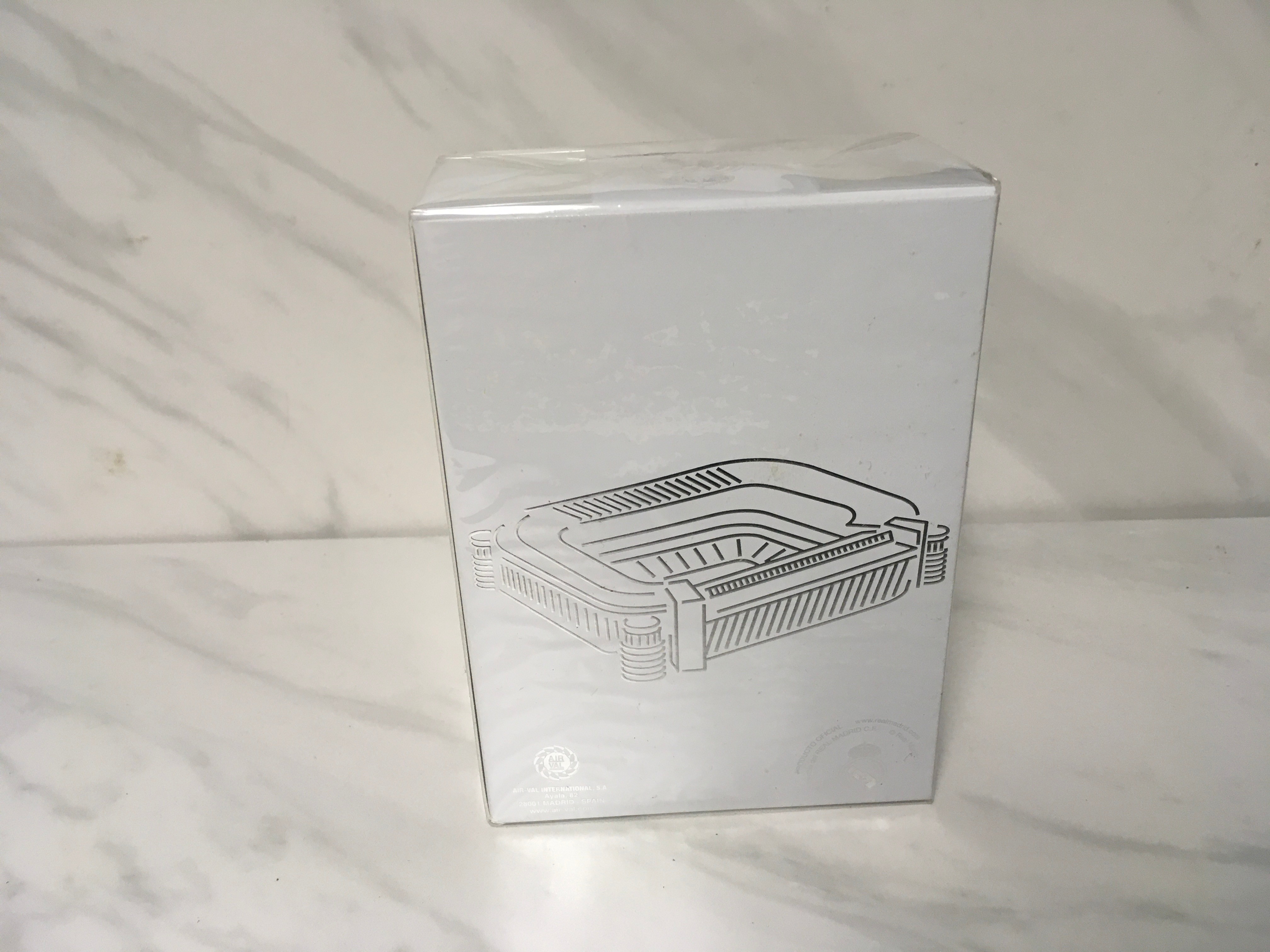 Real Madrid EDT: Champion's Scent in 3.4 oz Spray - photo 3