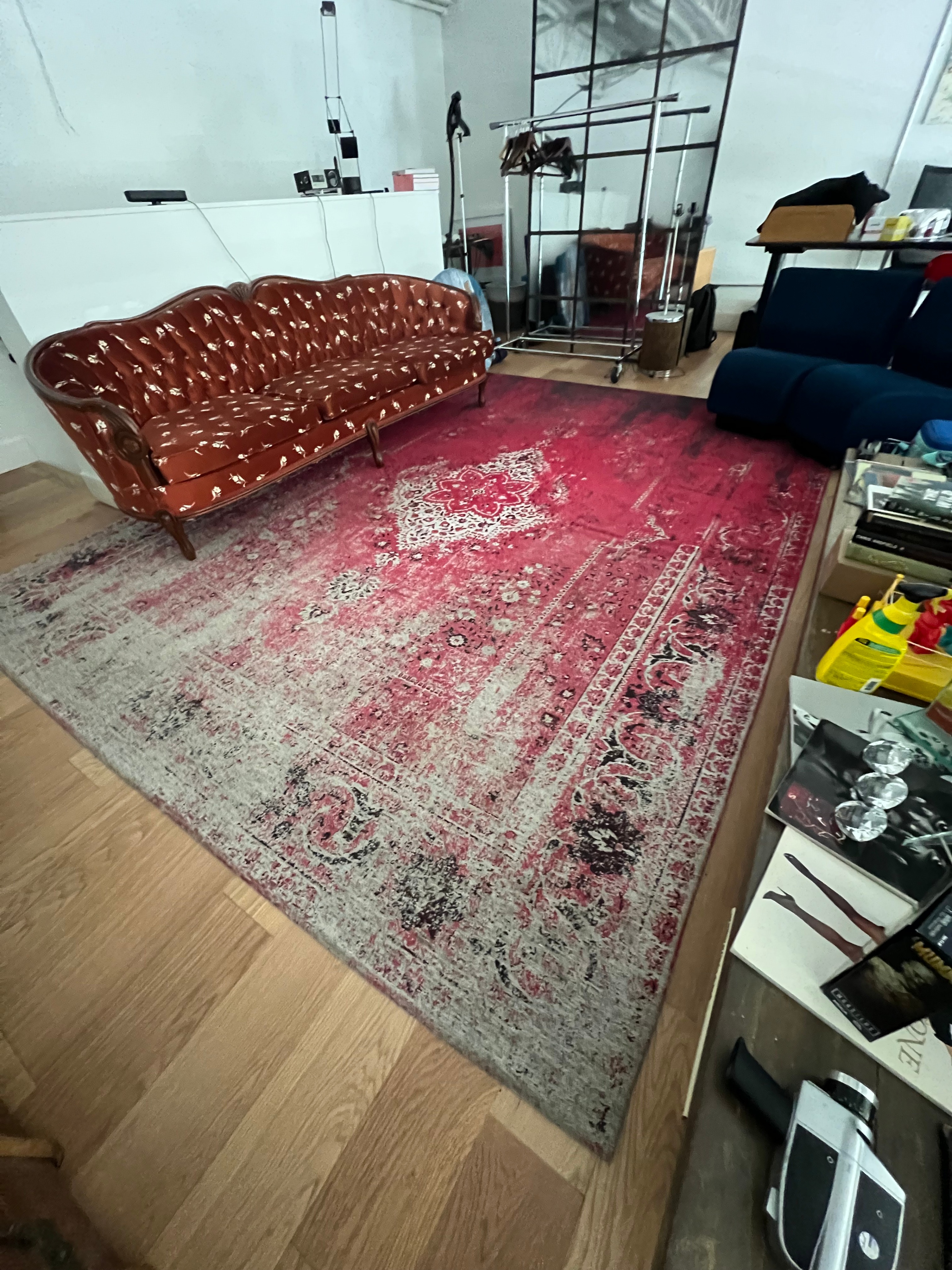 Large Red Rug - photo 4