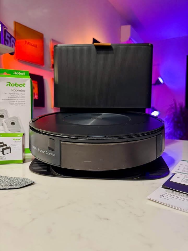 iRobot Roomba j9+ vacuum & extra parts! - photo 2