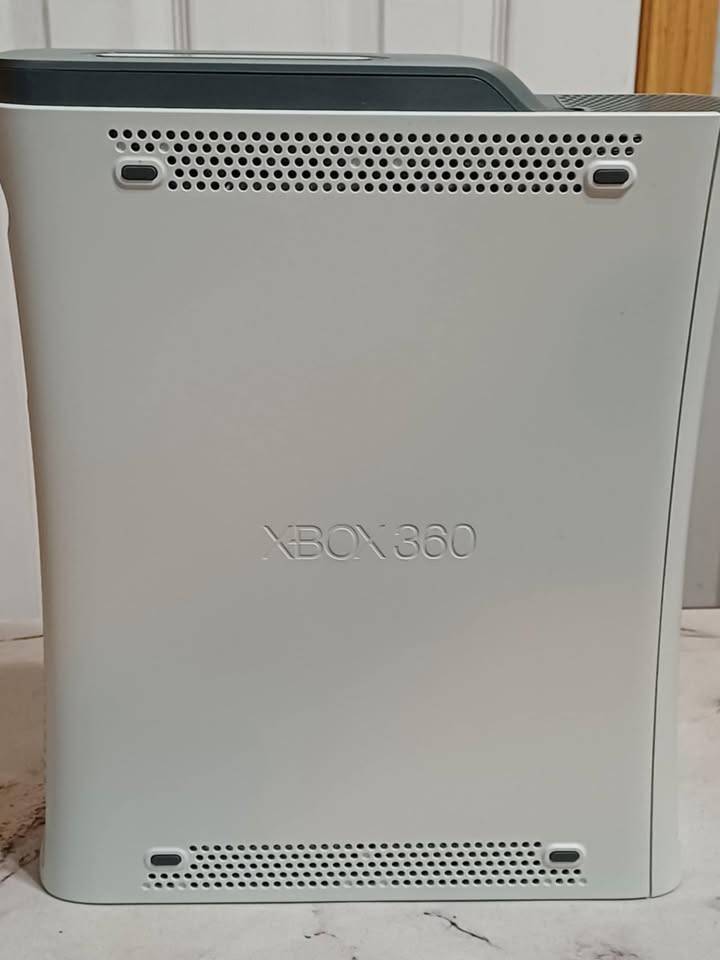 XBOX 360 Bundle with Controller and Games - photo 5