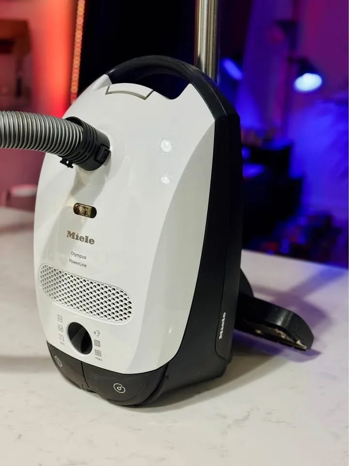 Miele Olympus vacuum. Great condition! thumbnail