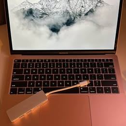 MacBook Air 13" Retina – Mint Condition + Accessories! - photo 4