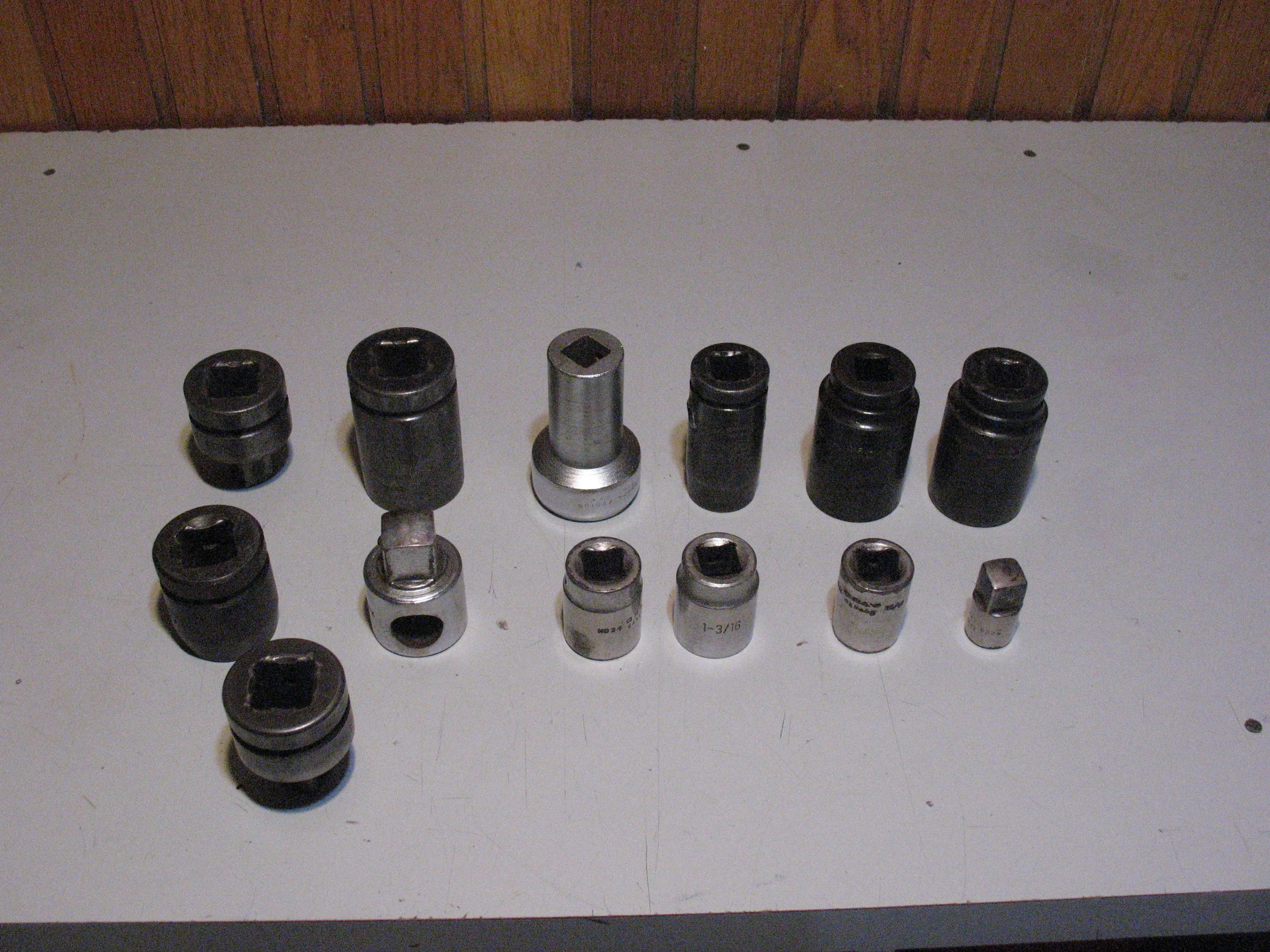 13 Piece Large Socket Set thumbnail