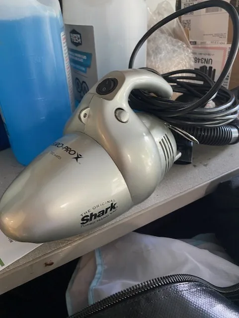 Shark Turbo Hand Vac Model EP033CA thumbnail