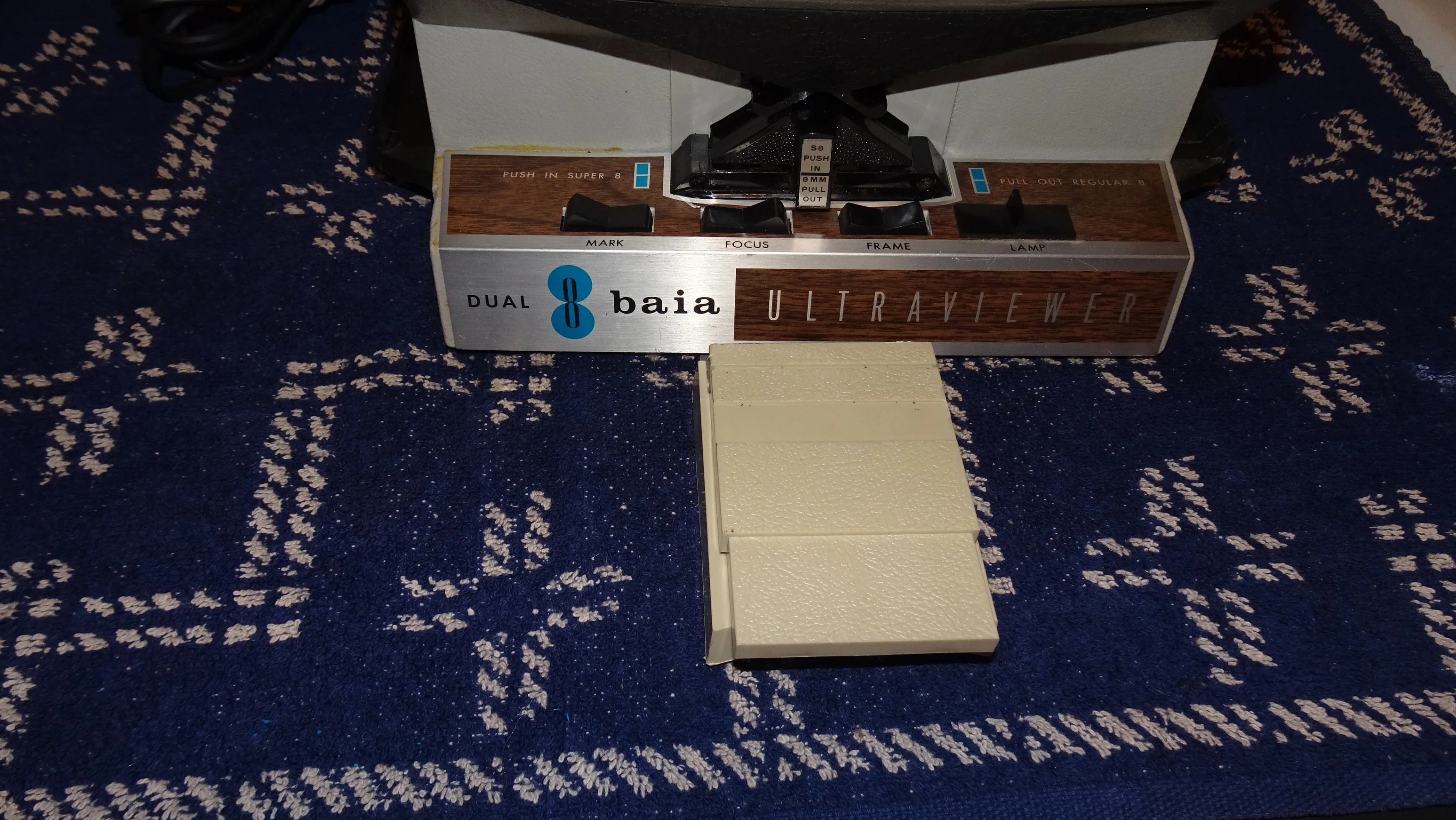 Baia Duel 8MM Film Viewer and Editor image indicator(5)