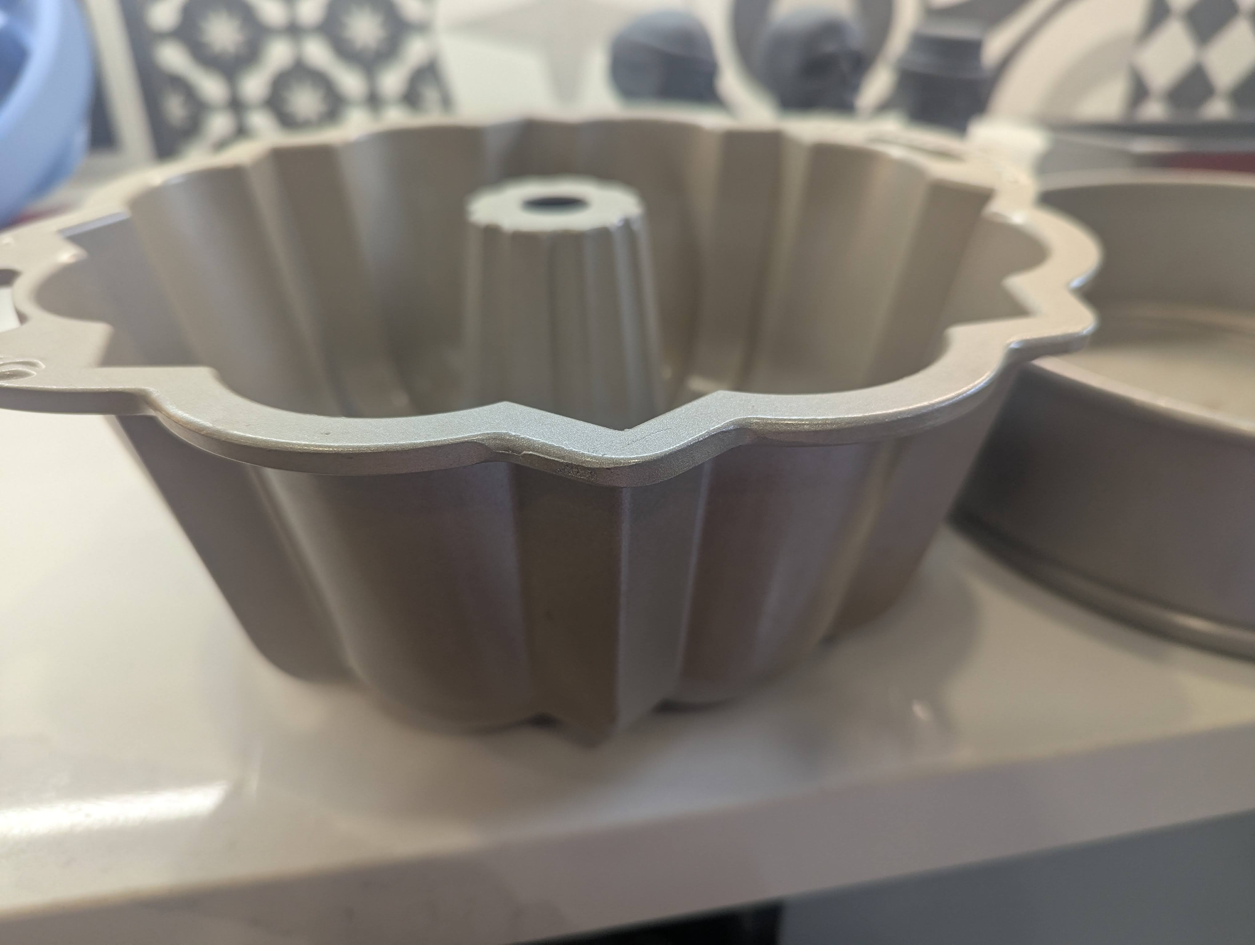 Baking Lot - Bundt Pan, Springform Pan, Loaf Pan, & Molds - photo 3
