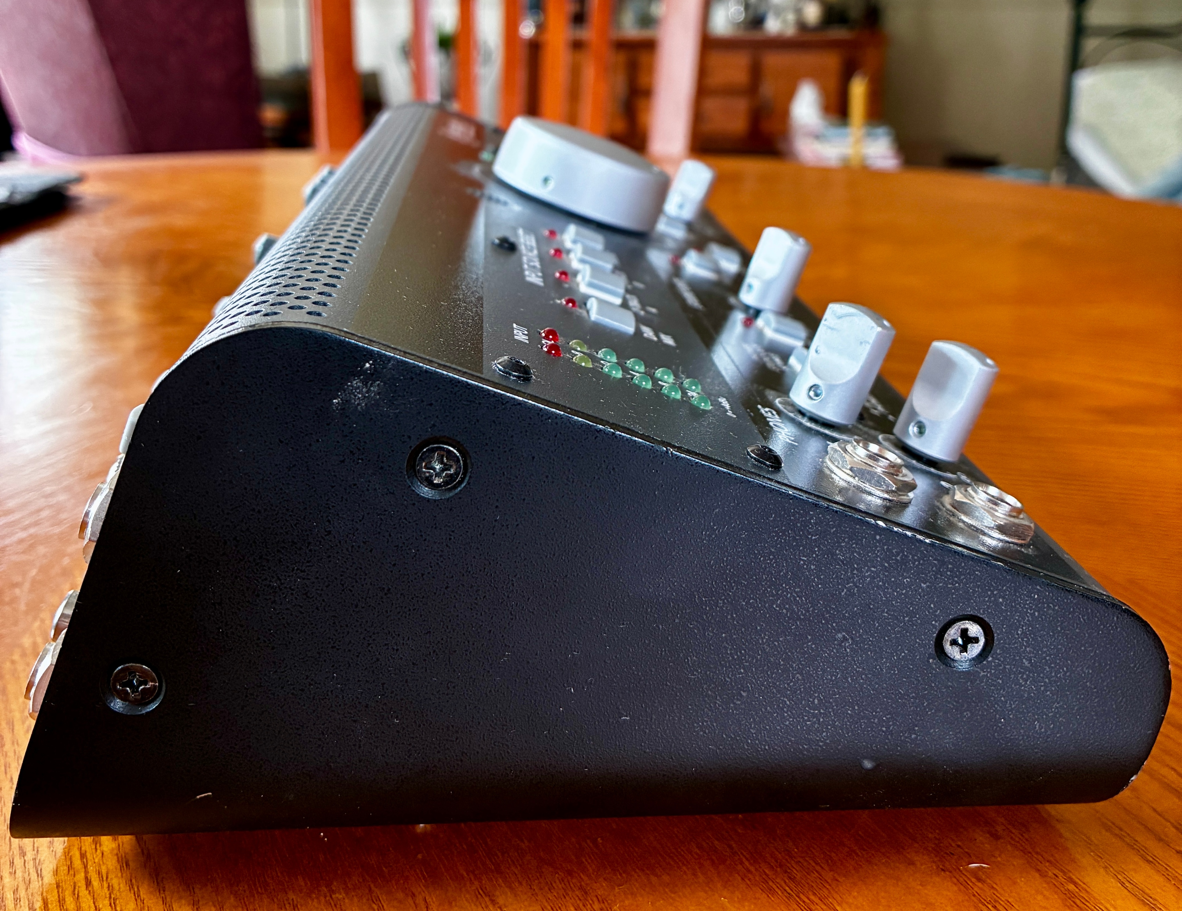 Mackie Big Knob Studio Command System - photo 5