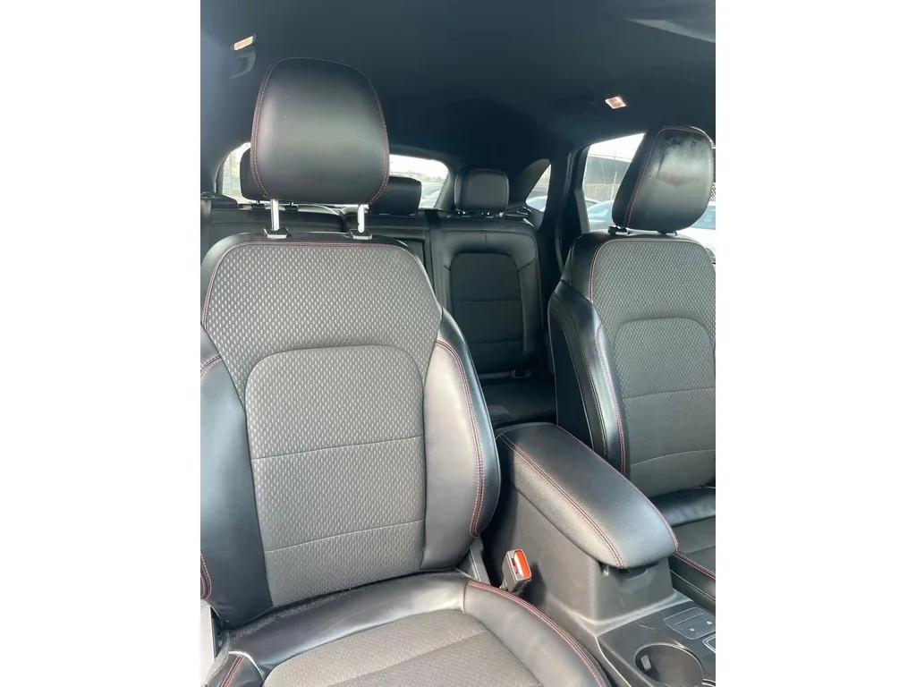 Ford Escape *LOWEST PRICE* image indicator(4)