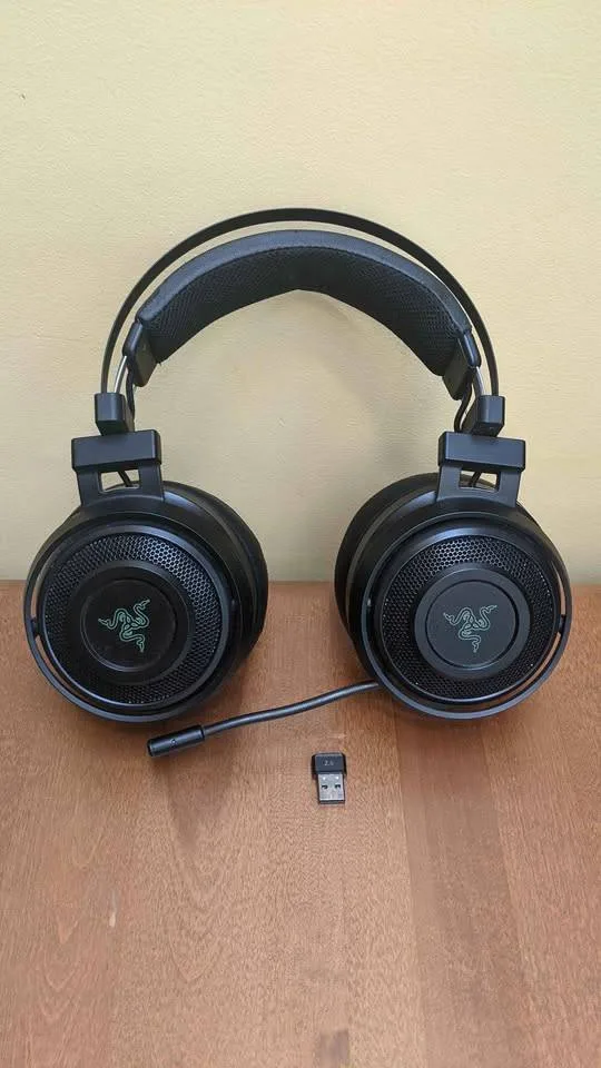 Gaming Razer Nari Ultimate Wireless Surround Sound Headset Mic thumbnail