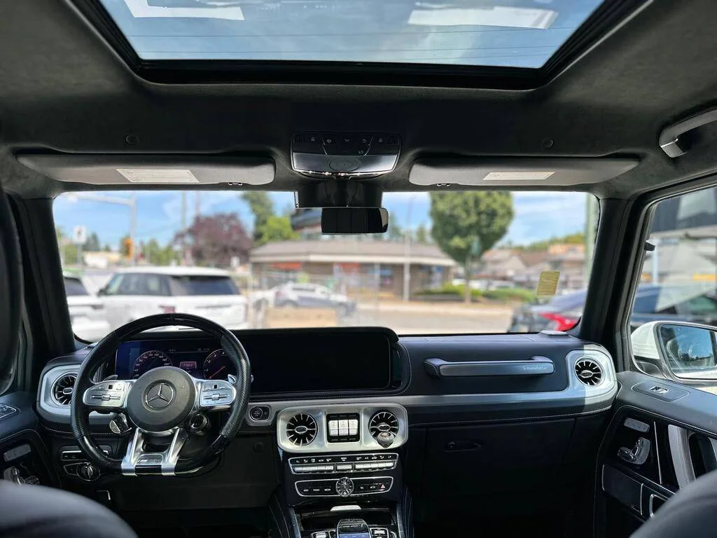 2020 Mercedes-Benz G-Class image indicator(4)