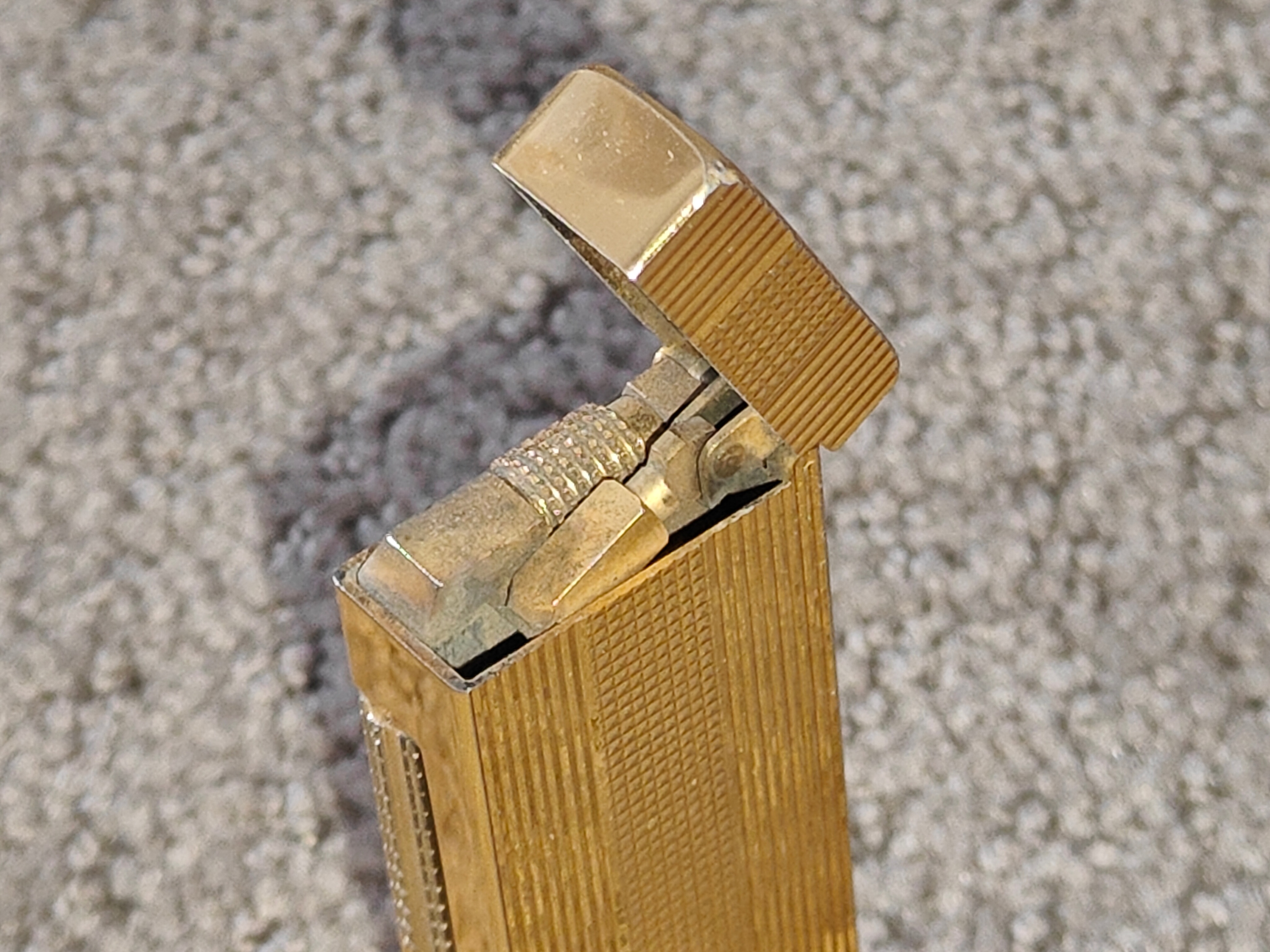 Vintage WIN Deluxe G2000 Gas Lighter with Original Box / Pouch - photo 5