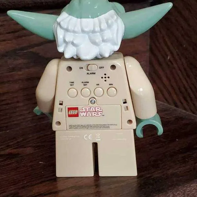 2013 LEGO Star Wars Yoda Minifigure Alarm Clock image indicator(2)