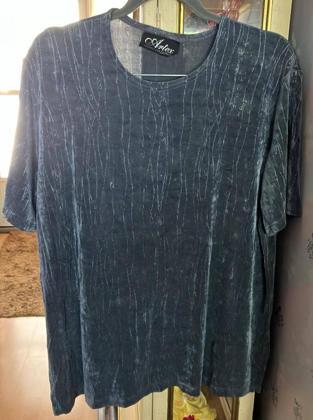 Women Top Grey Spandex - Size 2X