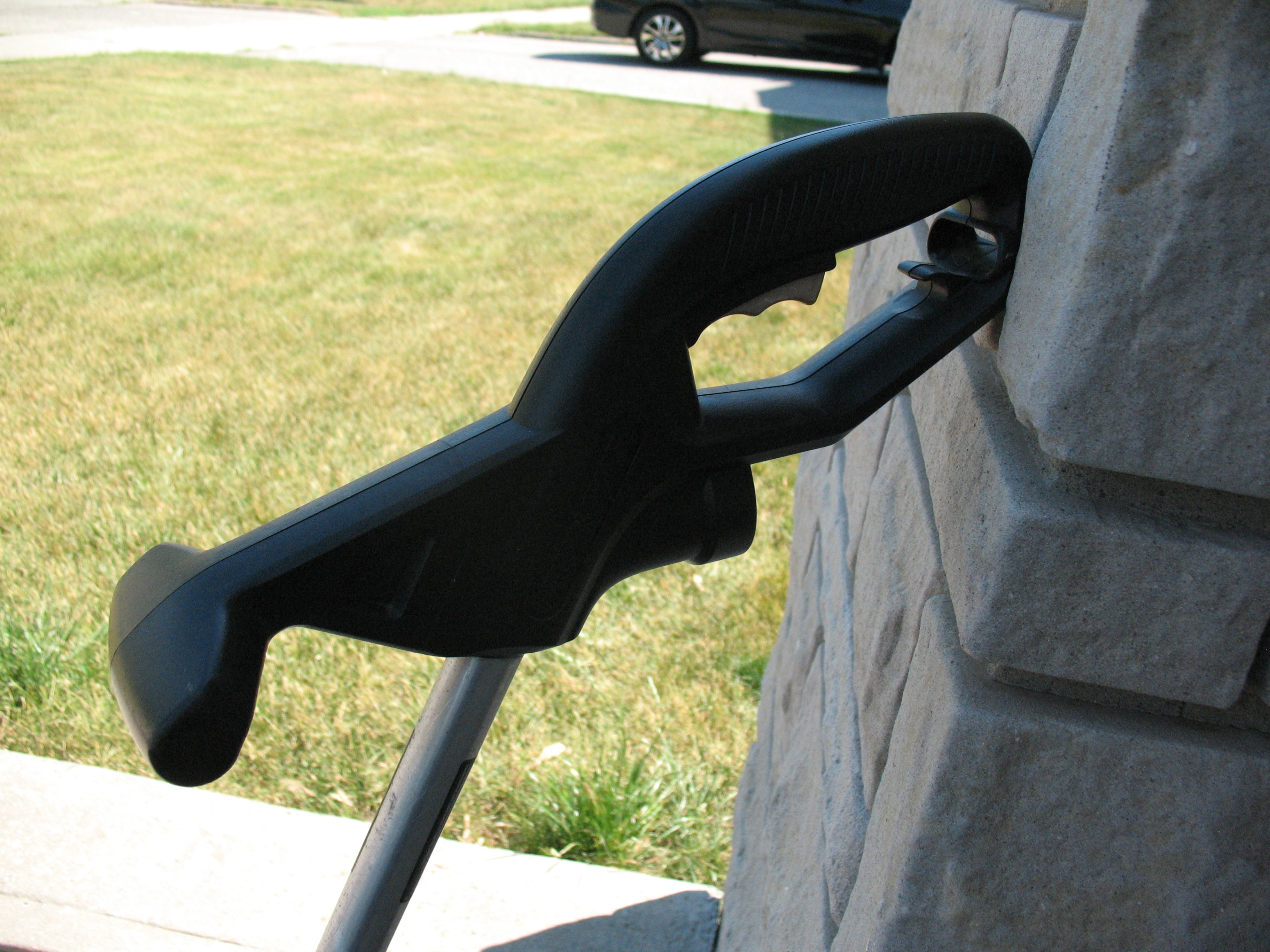 Black and Decker Corded Grass Trimmer - photo 4