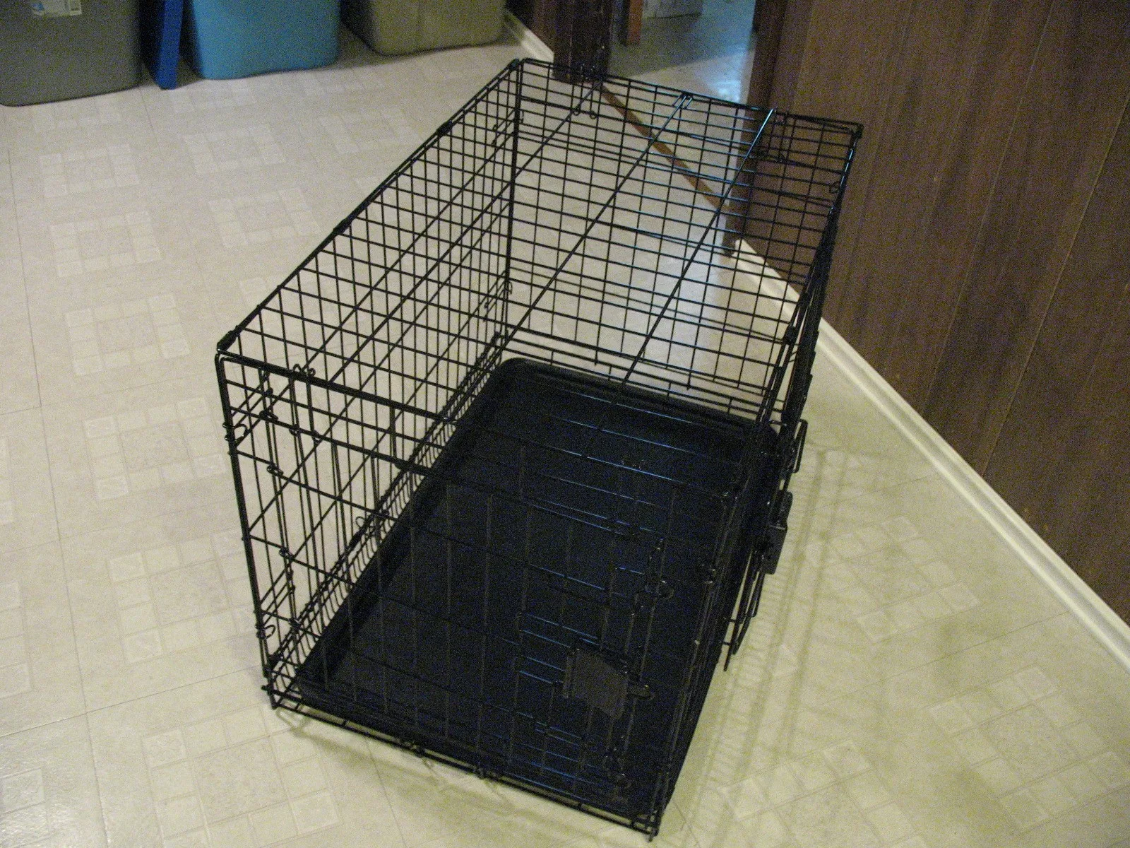 Metal Dog Crate for Medium Size Dog, BRAND NEW thumbnail