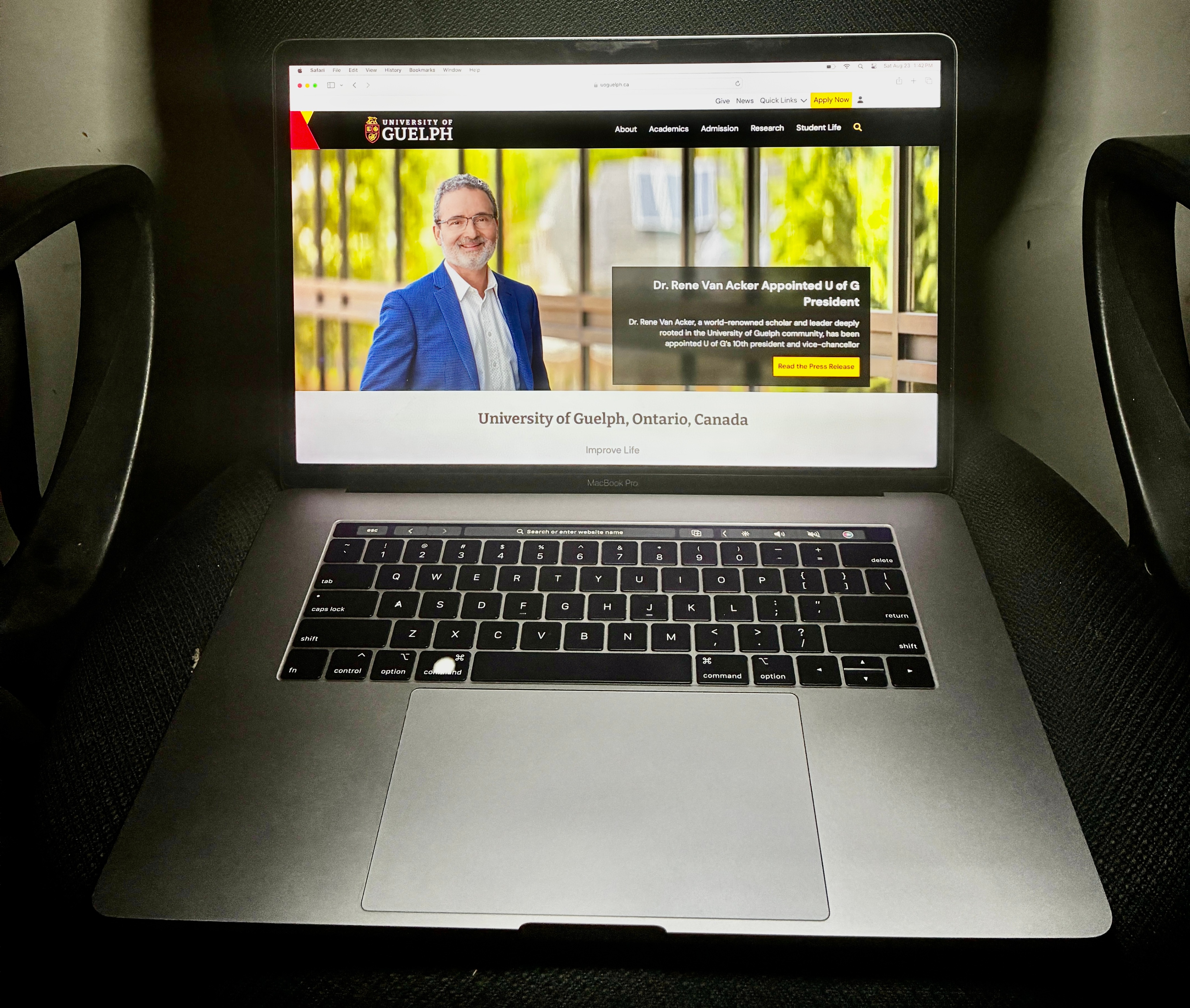 Apple MacBook Pro 15" SALE!! - photo 2