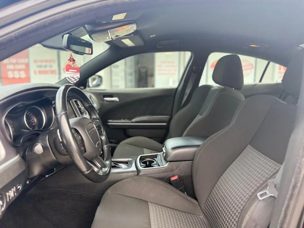 Charger *LOWEST PRICE* image indicator(6)