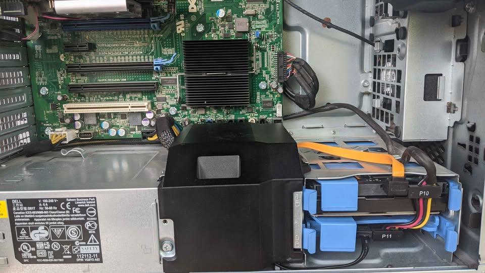 Dell Precision T3600 - photo 5