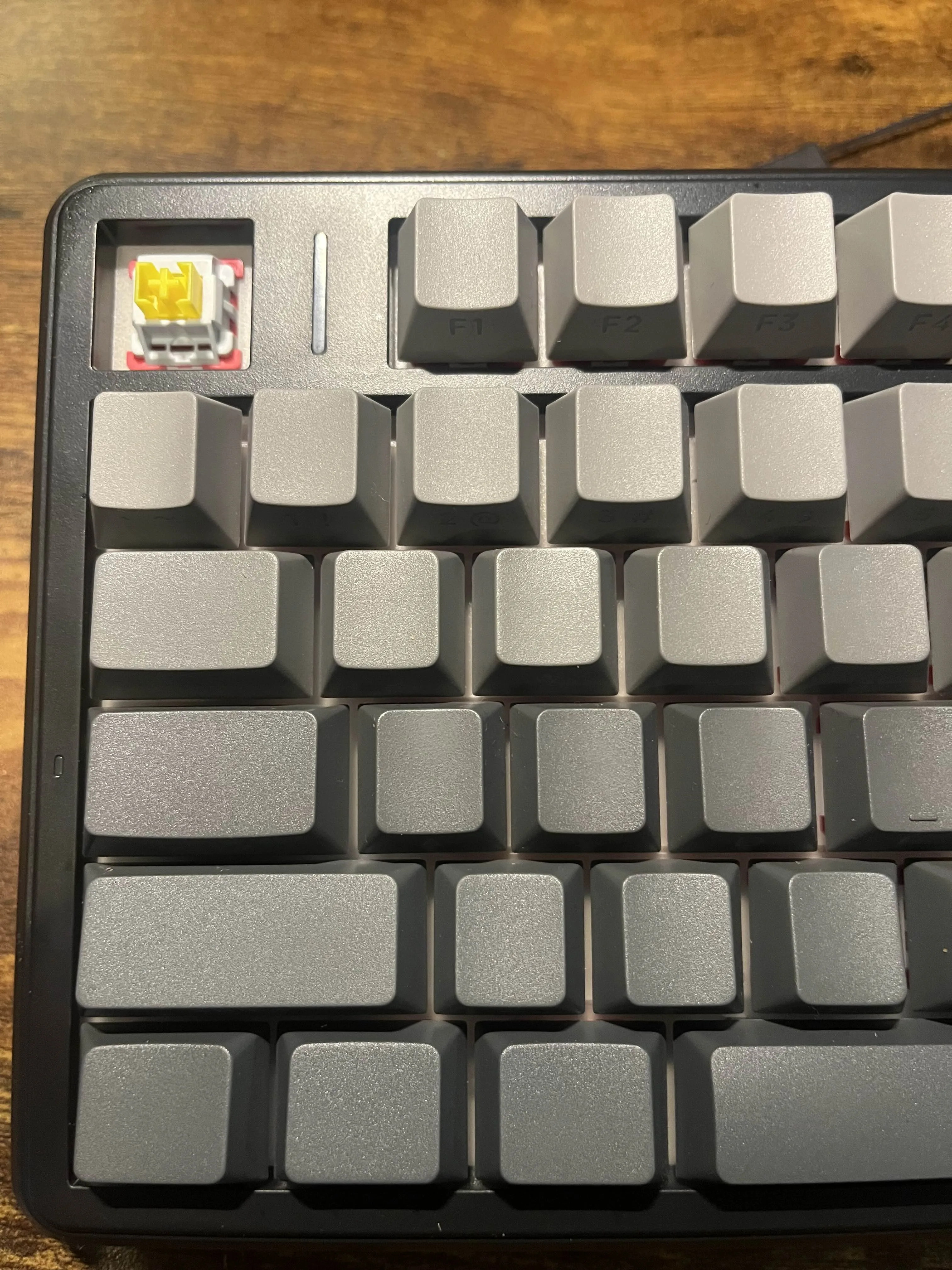 Aula F99 PRO Wireless Gaming Keyboard (Black Gradient) image indicator(4)