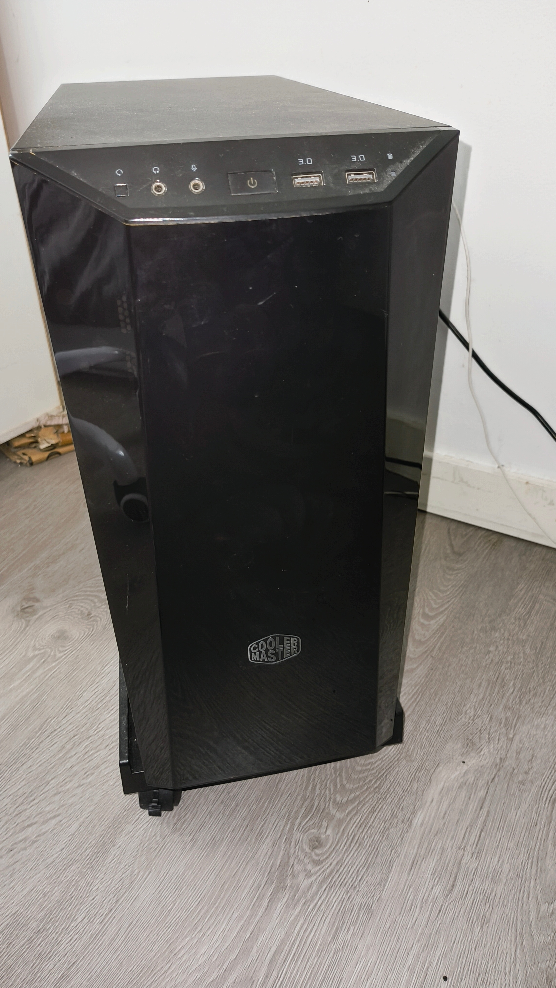 Gaming PC i7-8700 RTX2070 32GB Ram - photo 4