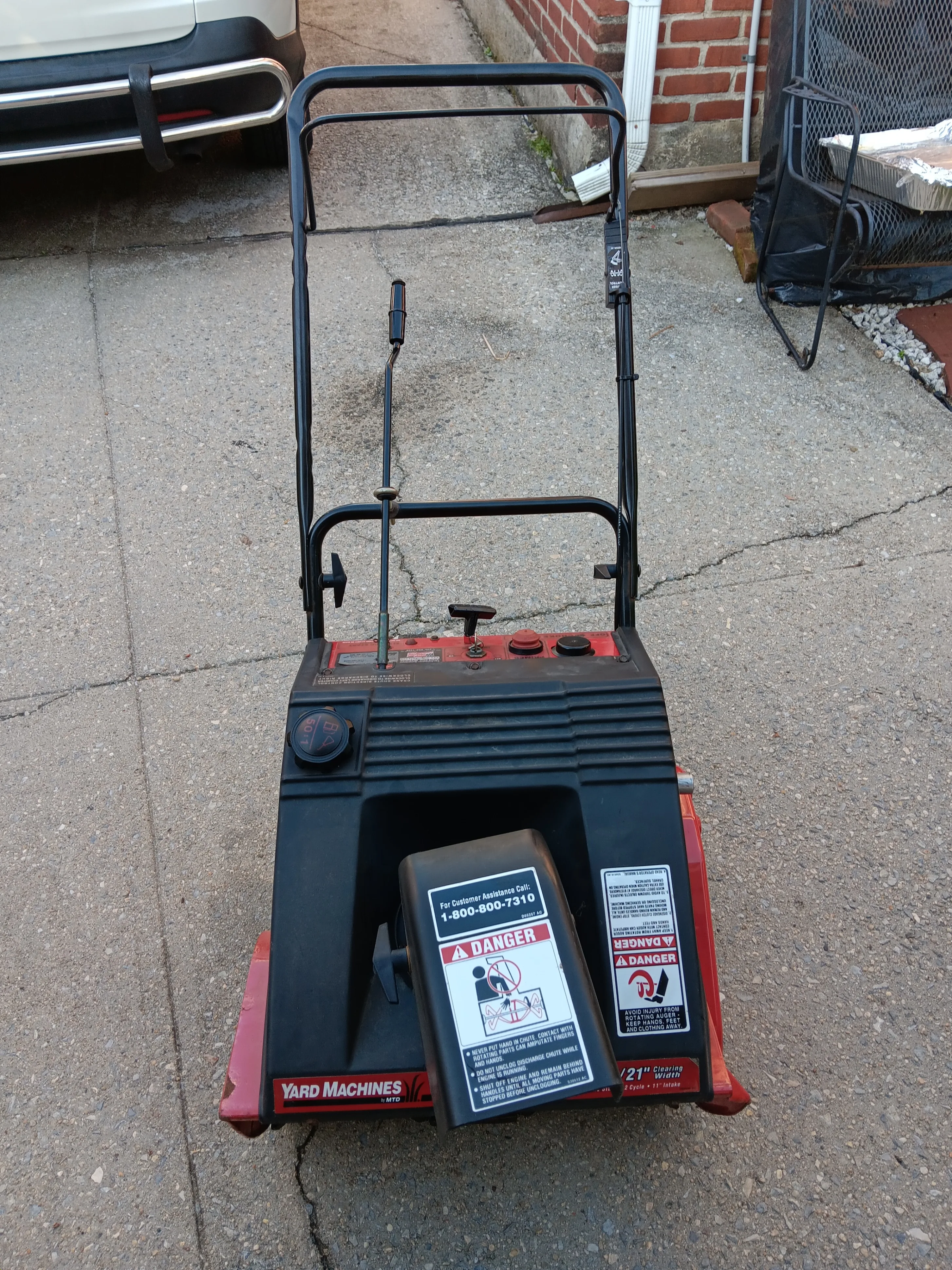 Yard Machines  4.5hp 21'' 2cycle  with electric start thumbnail