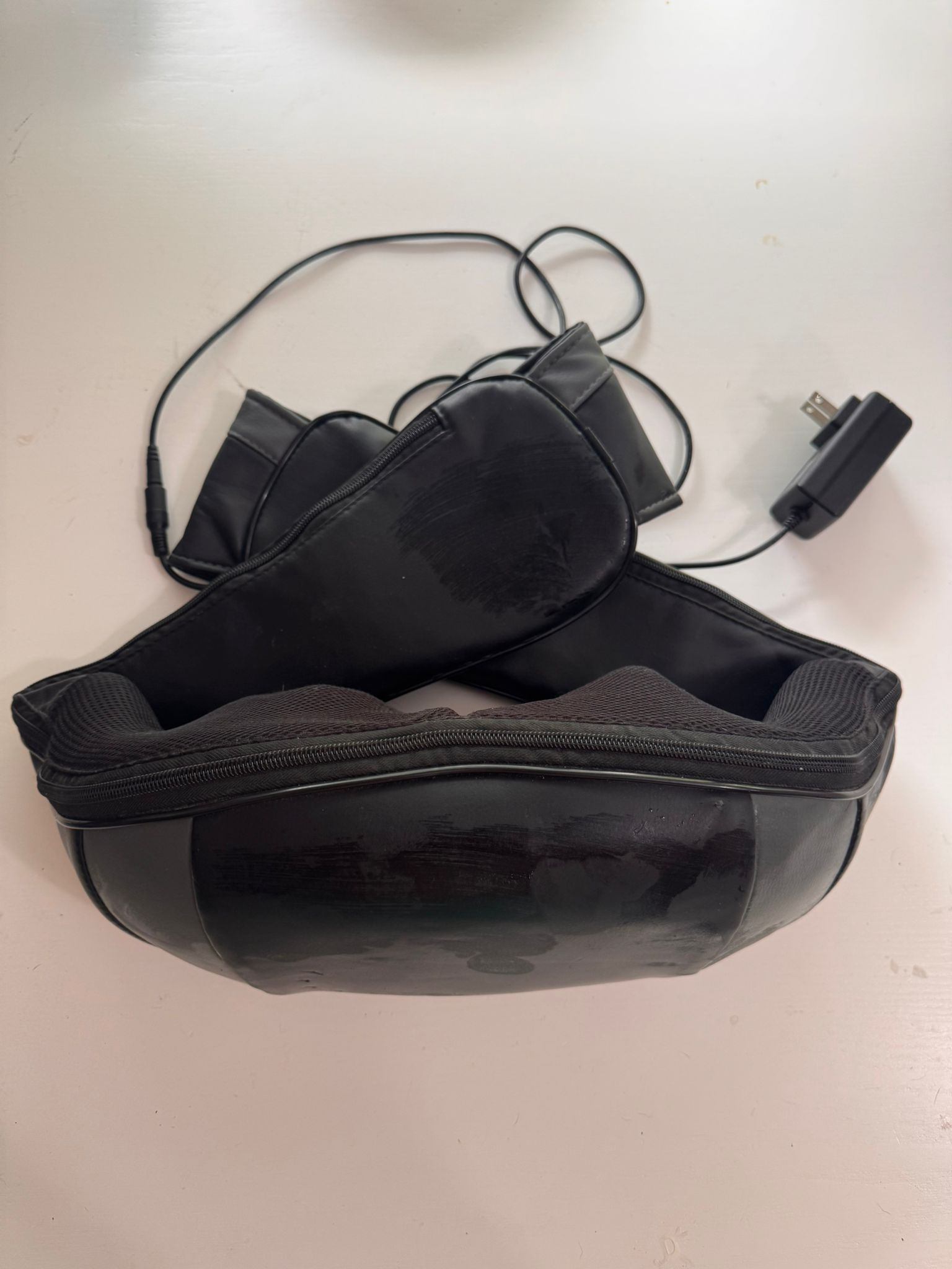 Open to Offer - Shiatsu Neck & Shoulder Massager with Heat - photo 2
