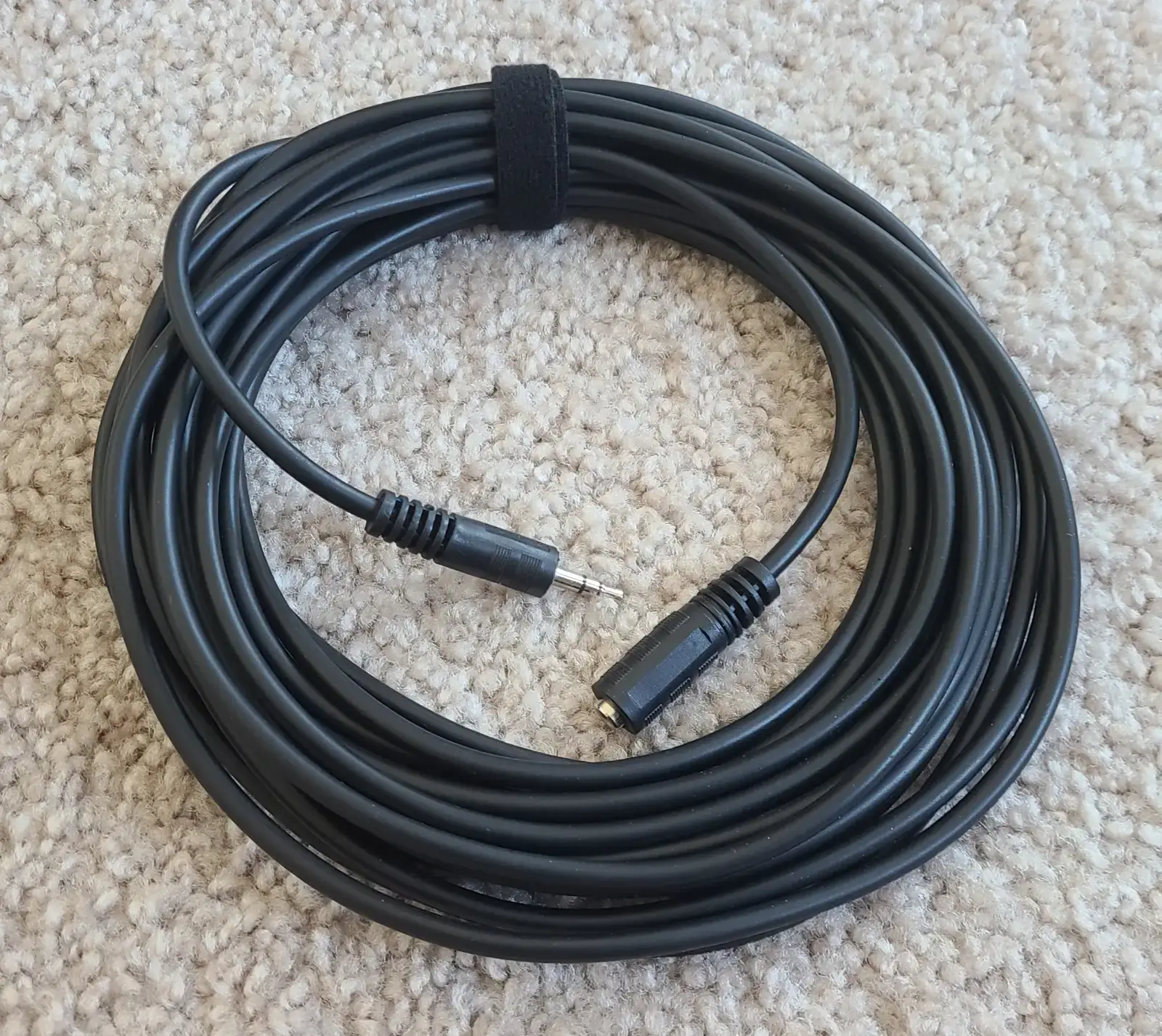 3.5mm audio extension cable (25 ft.)