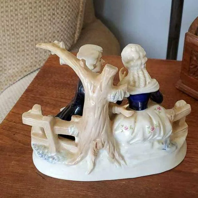 Vintage KPM Porcelain Figurine Decorative Collectible image indicator(3)