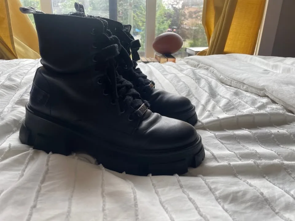 Steve Madden Boots image indicator(4)