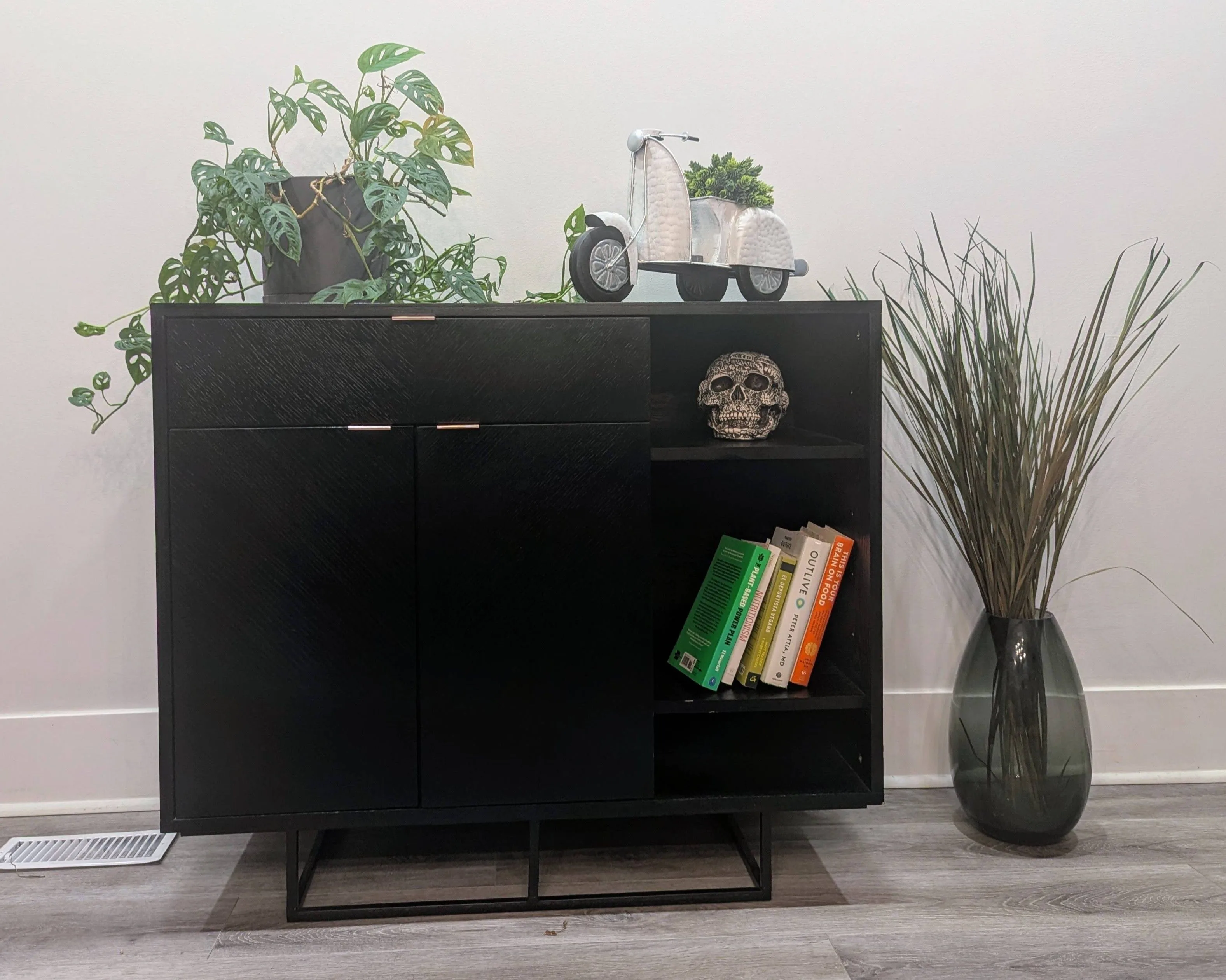 Black Oak Sideboard image indicator(7)