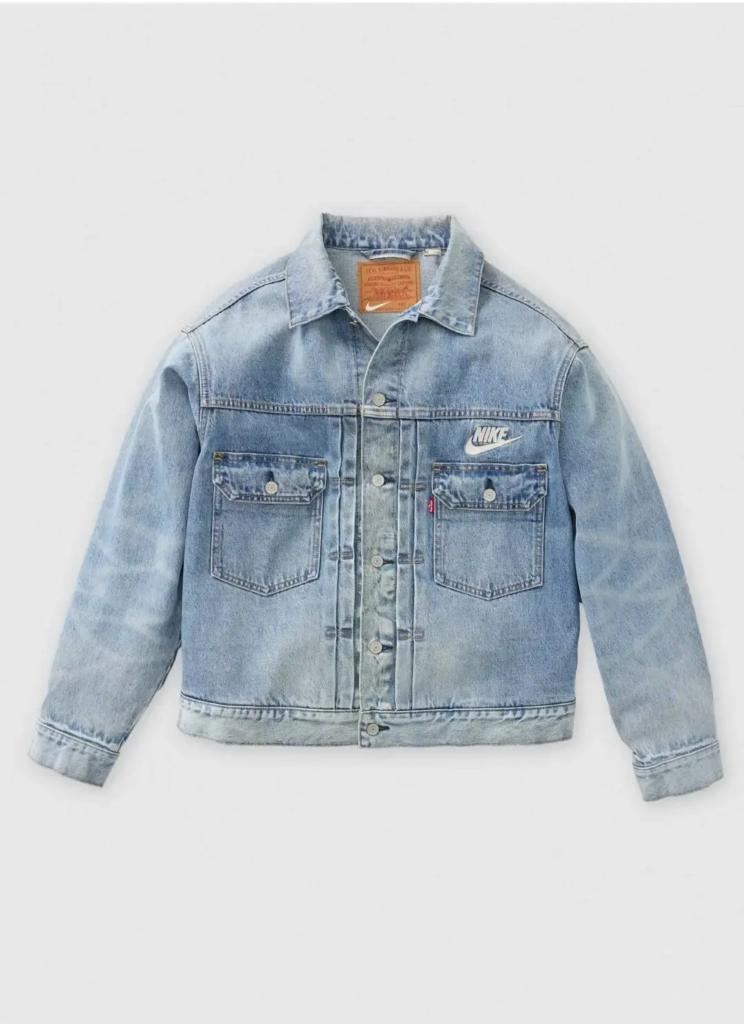 Nike x Levi's denim trucker jacket (size M)