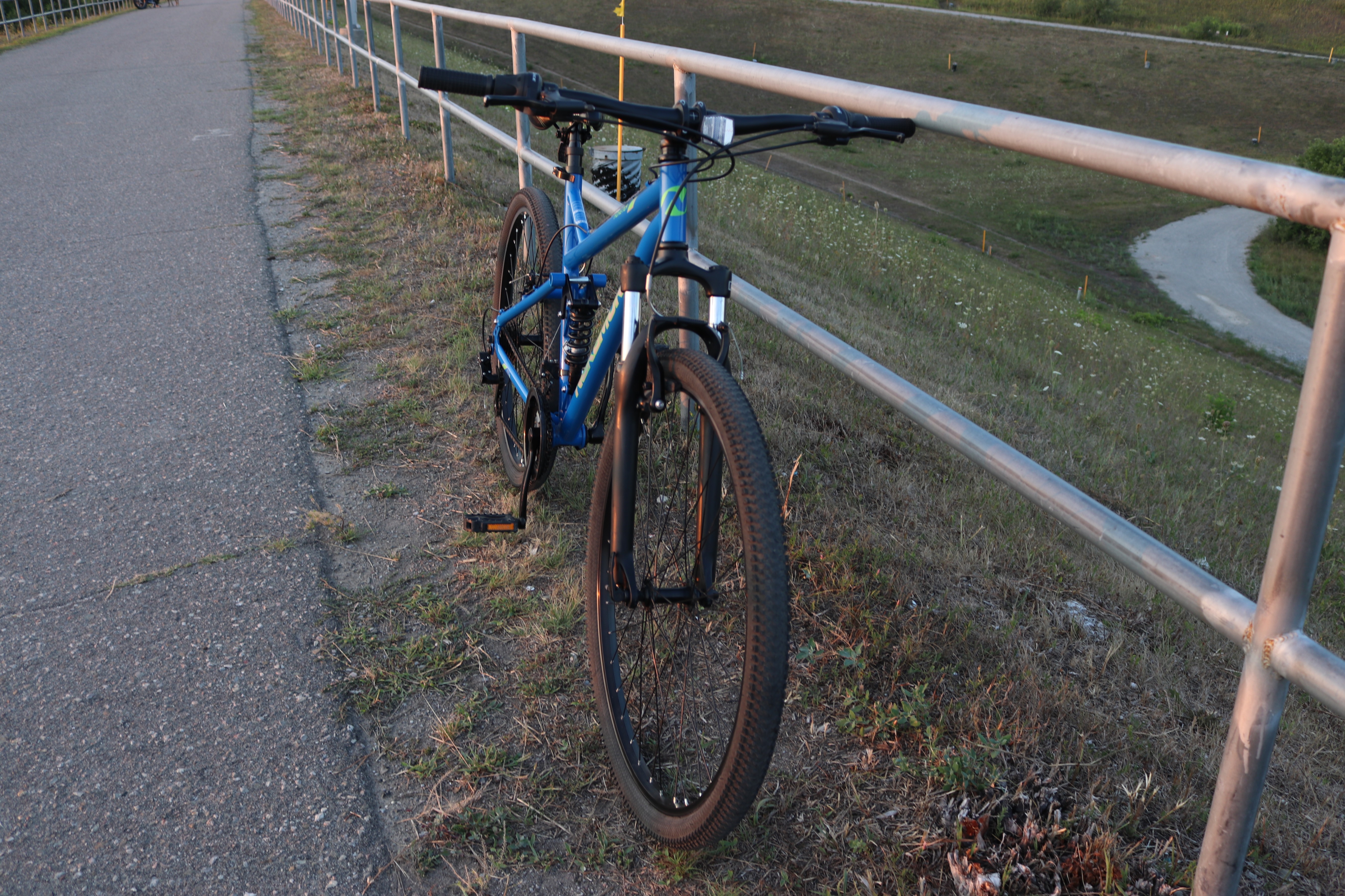 Adult full suspension mountain bike - photo 2